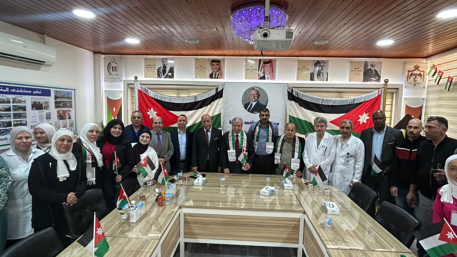 احتفالات وطنية واسعة بيوم العلم الأردني في مختلف المحافظات