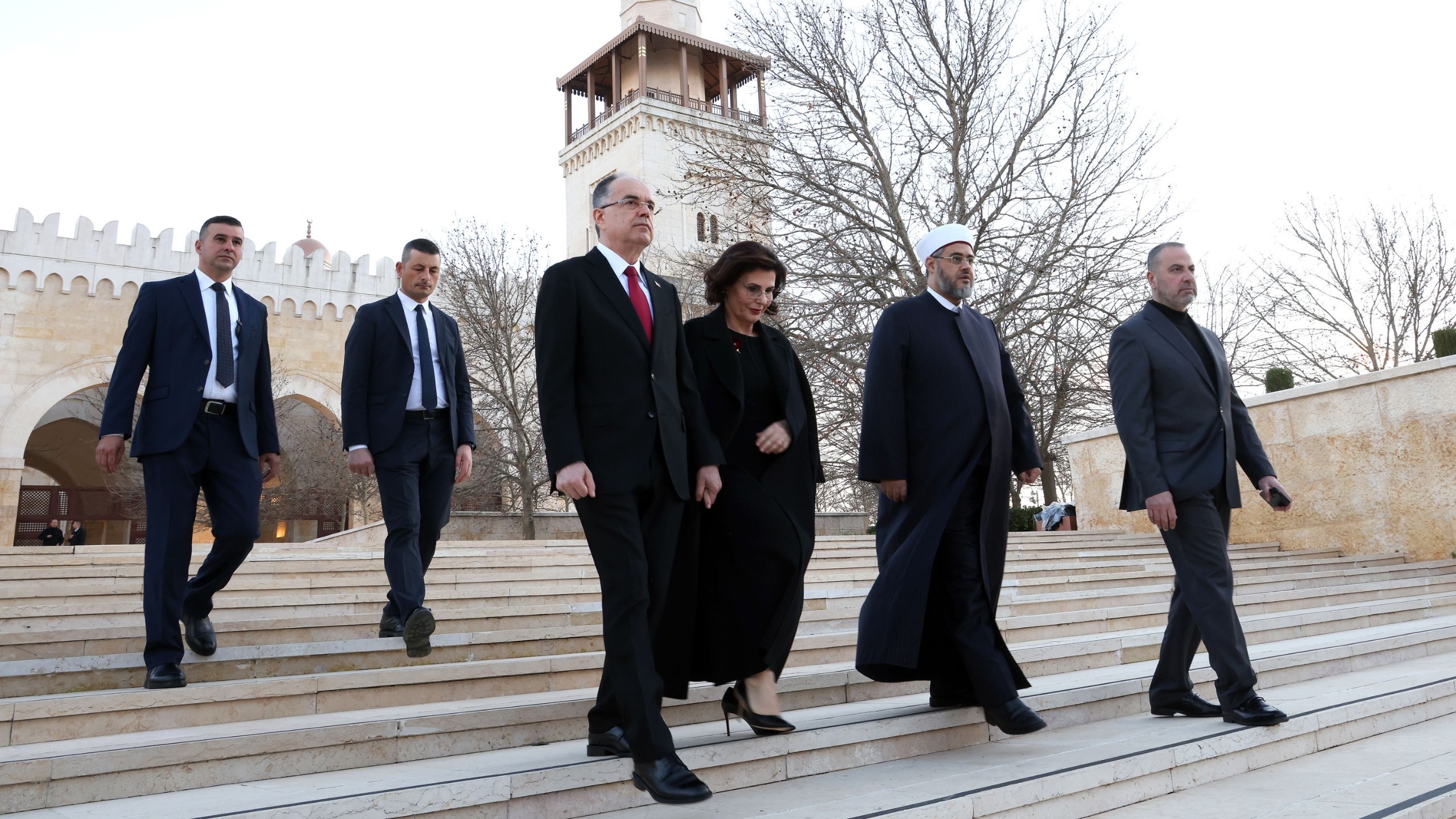  الرئيس الألباني يزور مسجد الملك الحسين في دابوق