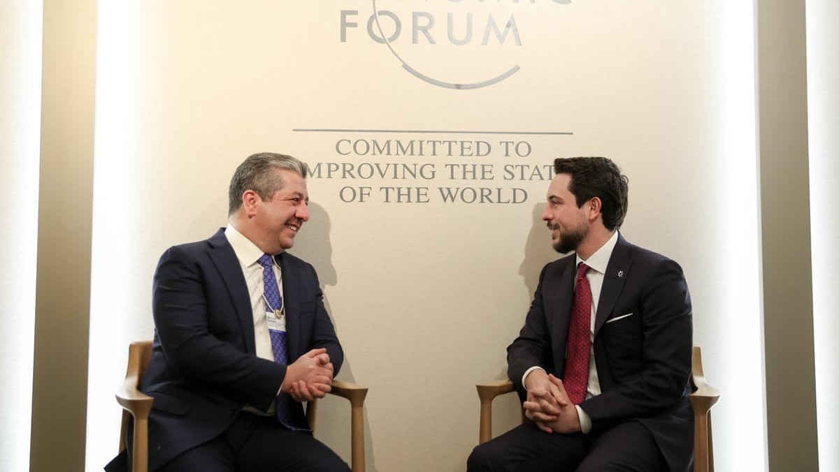  ولي العهد يعقد لقاء في دافوس مع رئيس حكومة إقليم كردستان