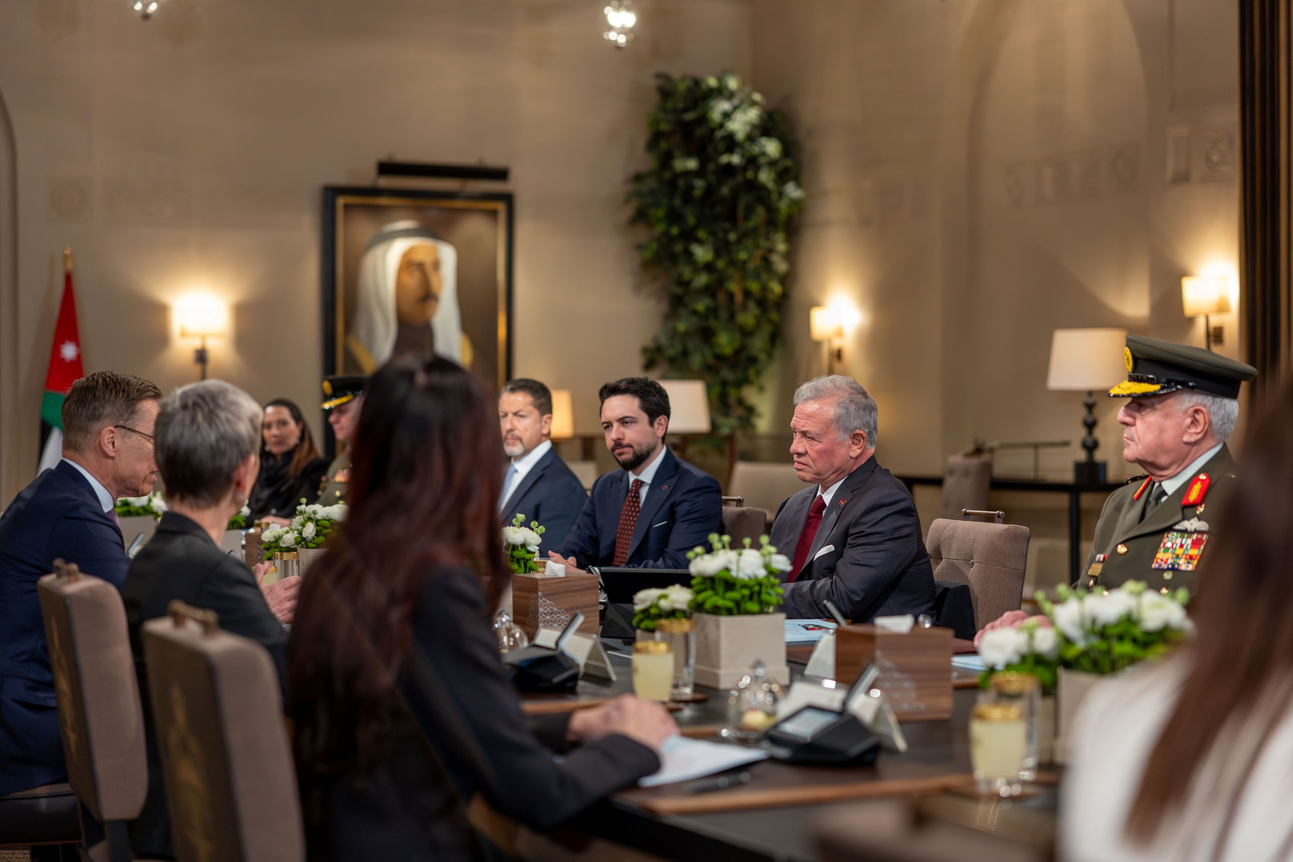  الملك والرئيس الفنلندي يعقدان لقاء في قصر الحسينية