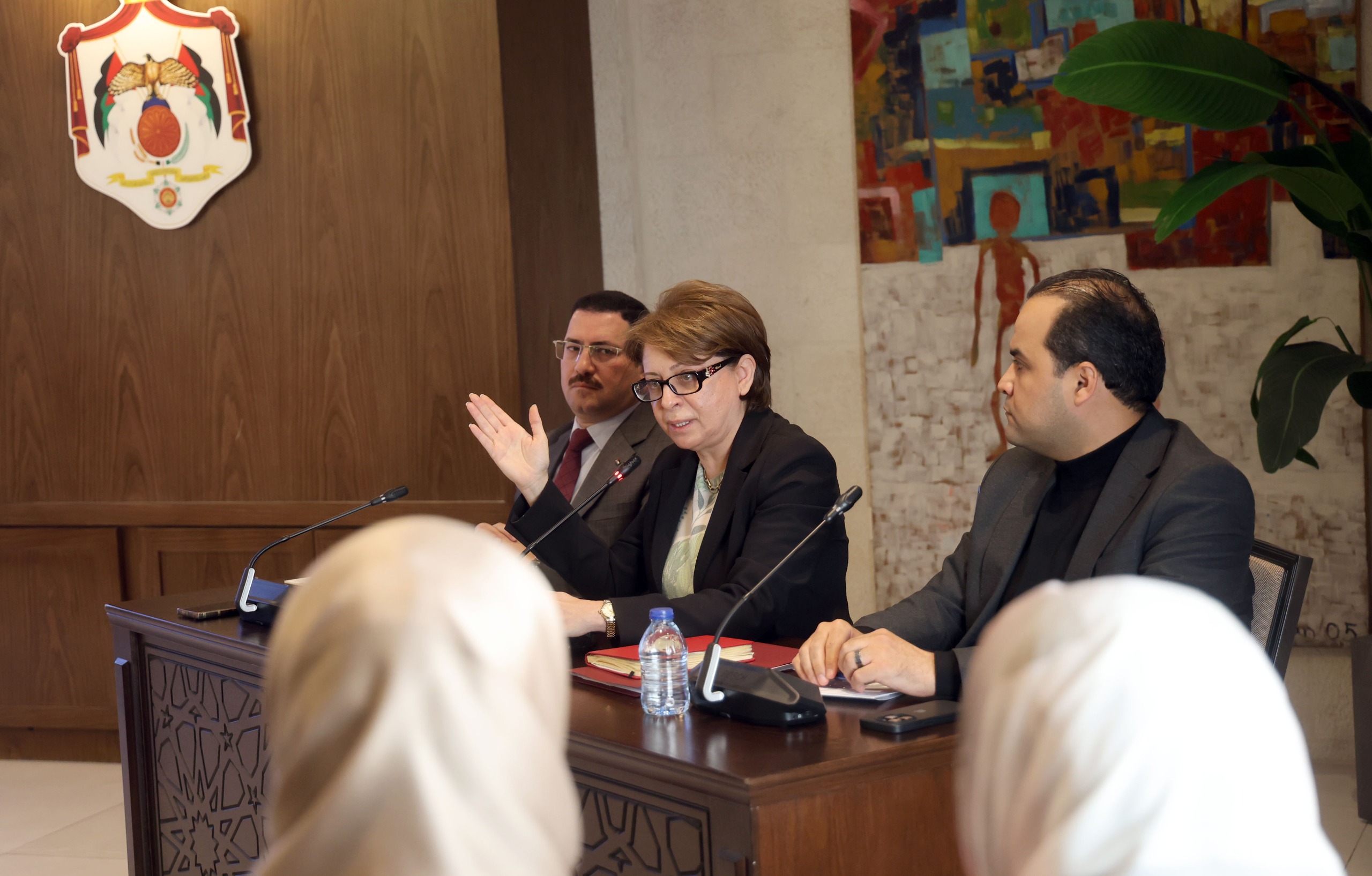  جلسة حوارية حول "المتسوق الخفي" في رئاسة الوزراء