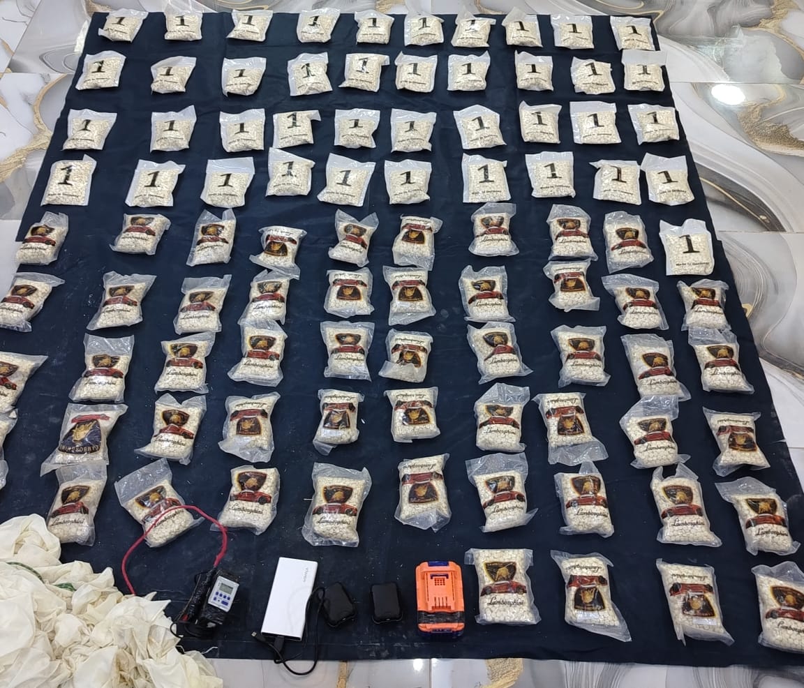  المنطقة العسكرية الشرقية تحبط محاولتي تهريب مواد مخدرة بوسطة بالونات