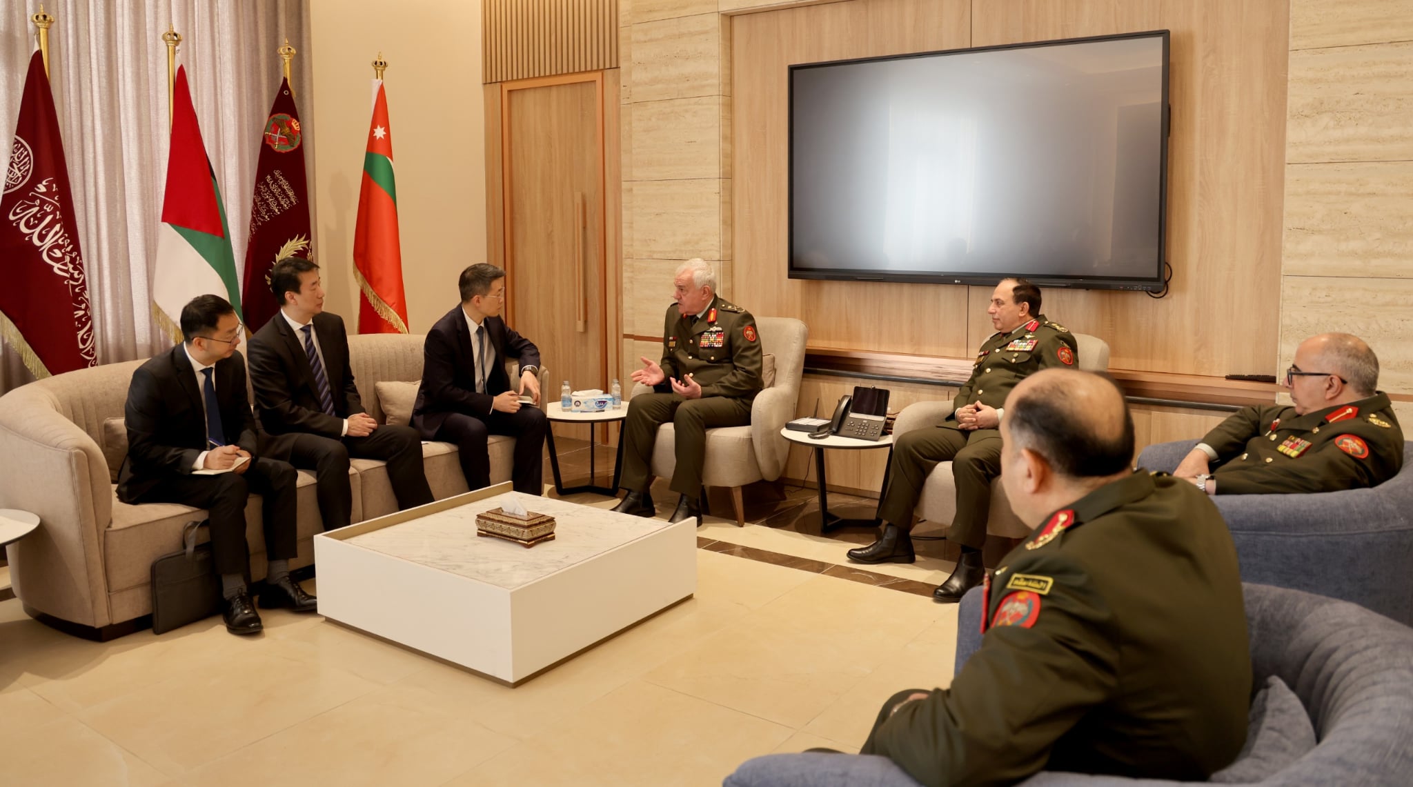 رئيس هيئة الأركان المشتركة يستقبل وفداً من شركة "نورينكو" الصينية