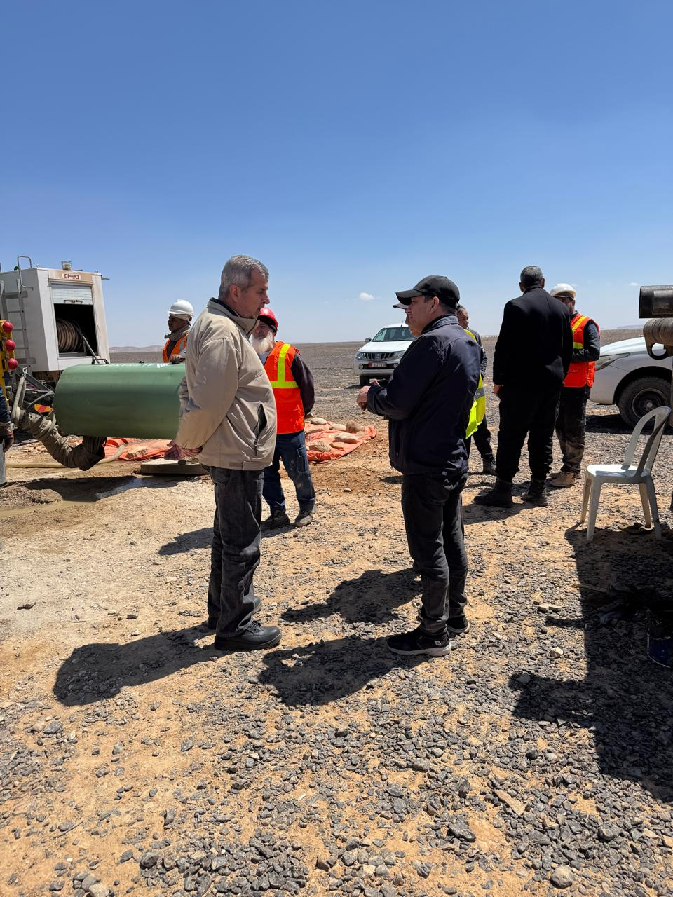  الخرابشة يتفقد مشاريع التنقيب عن الفوسفات جنوب المملكة