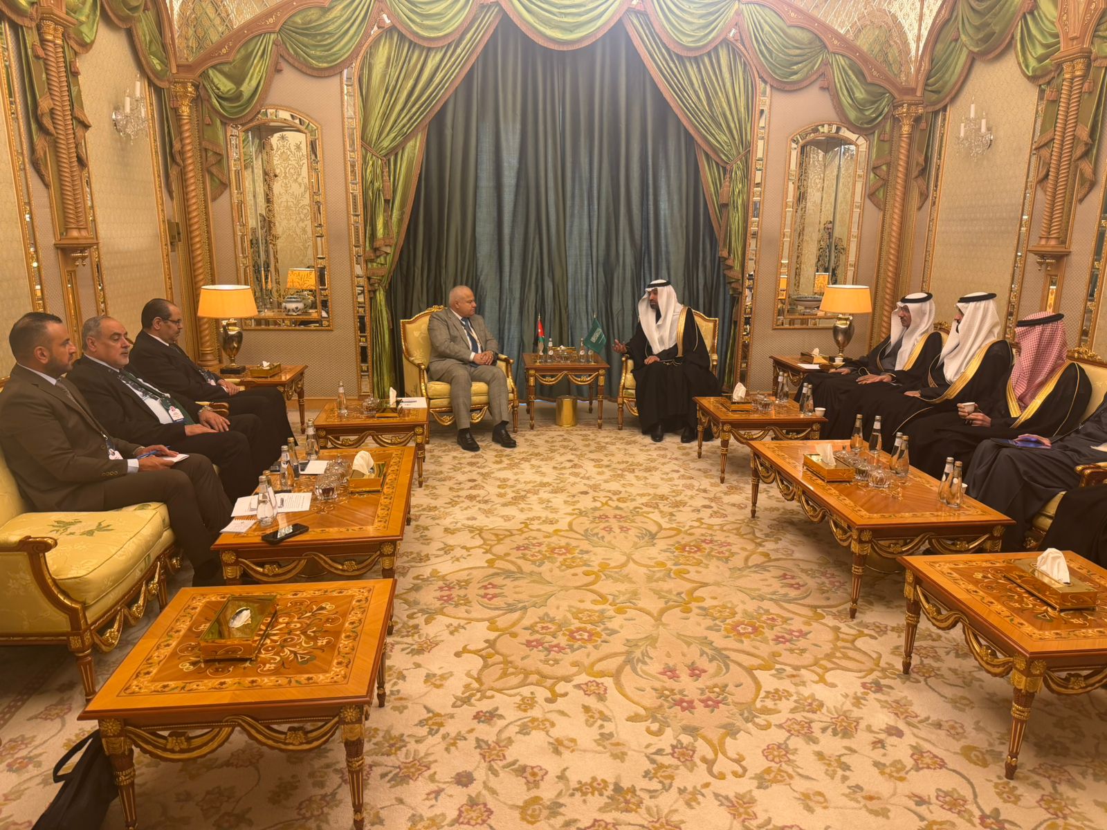  وزير العمل ونظيره السعودي يبحثان تسويق الكفاءات الأردنية