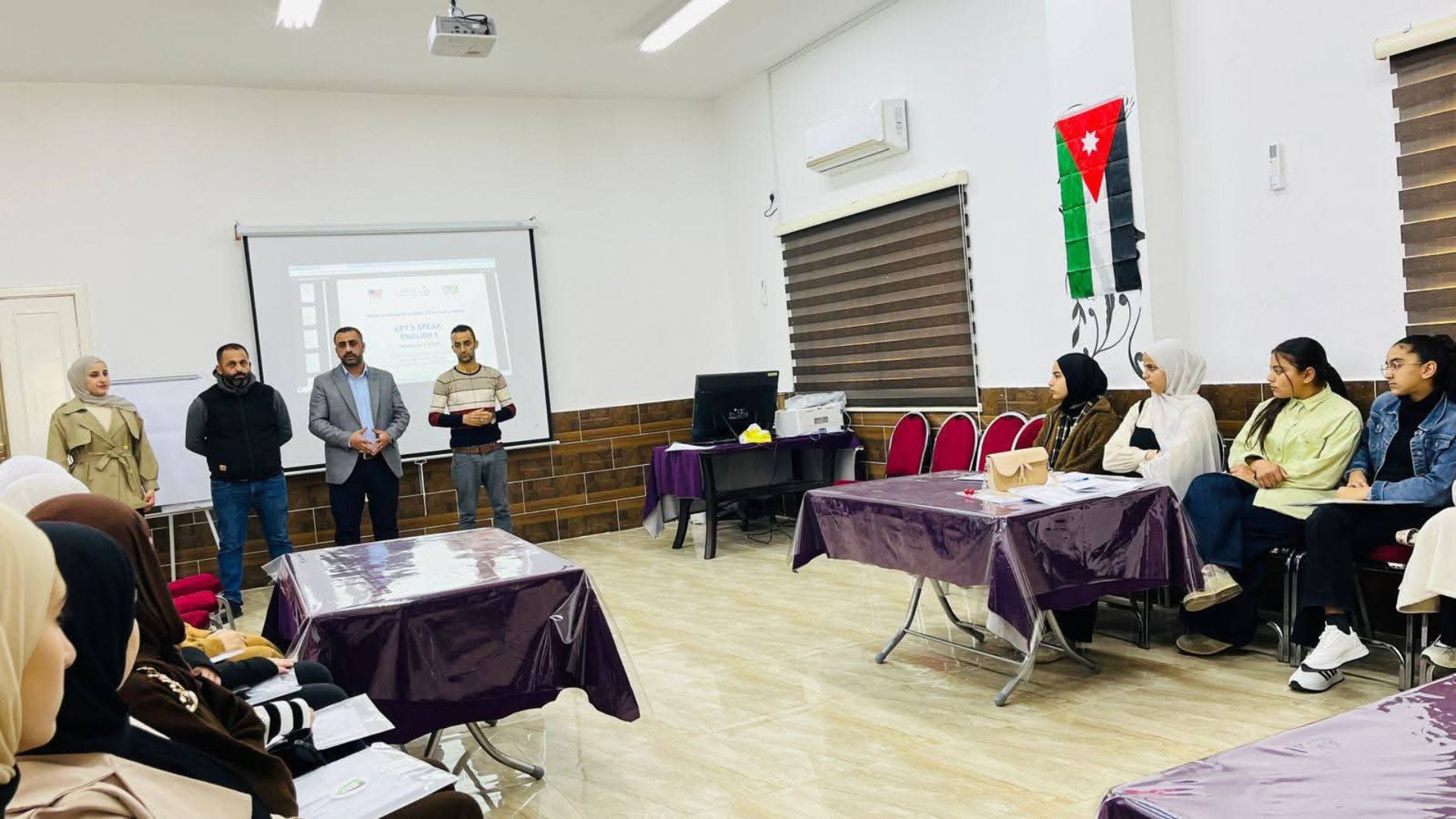 وزير الشؤون السياسية يؤكد دور الشباب بترسيخ الاستقرار والمضي بمسارات التحديث