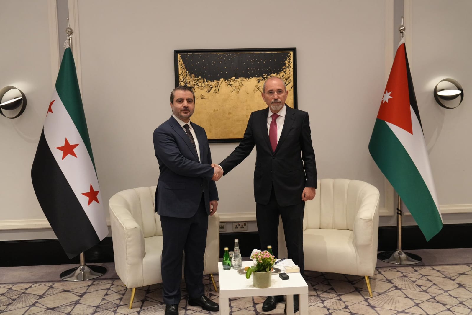 وزير الخارجية يلتقي نظيره السوري