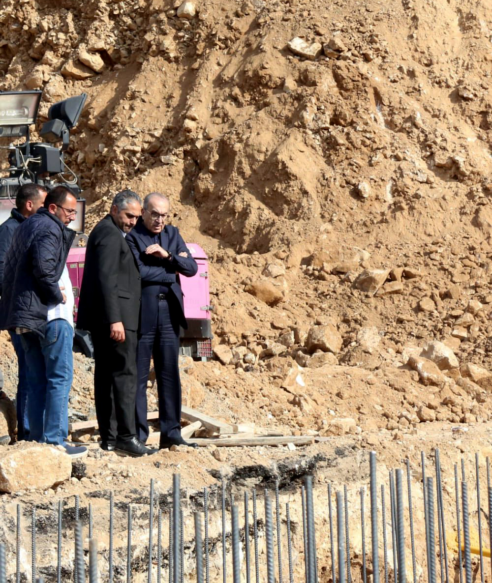  أبو السمن يتفقد أعمال معالجة الانهيارات على طريق وادي شعيب