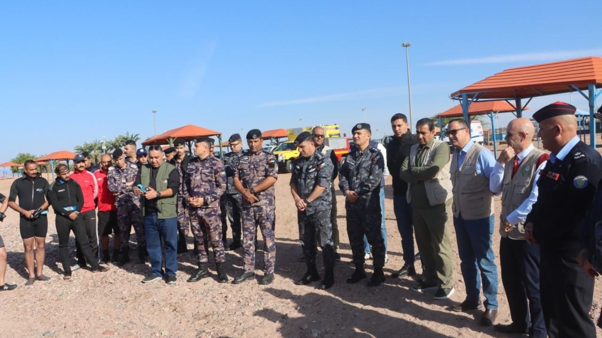  حملة لتنظيف جوف البحر بمحمية العقبة البحرية