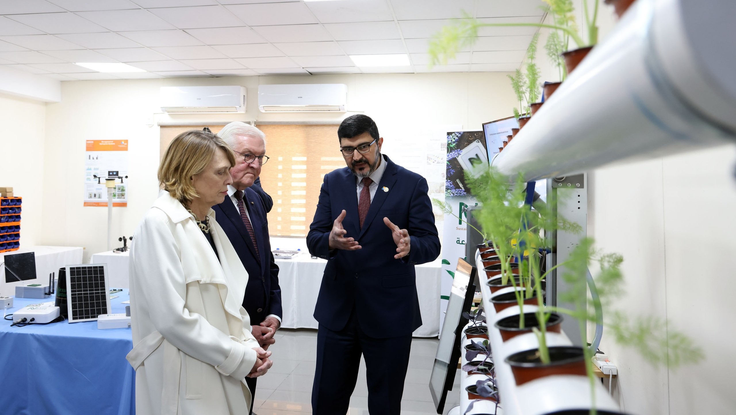  الرئيس الألماني وعقيلته يزوران الجامعة الألمانية الأردنية