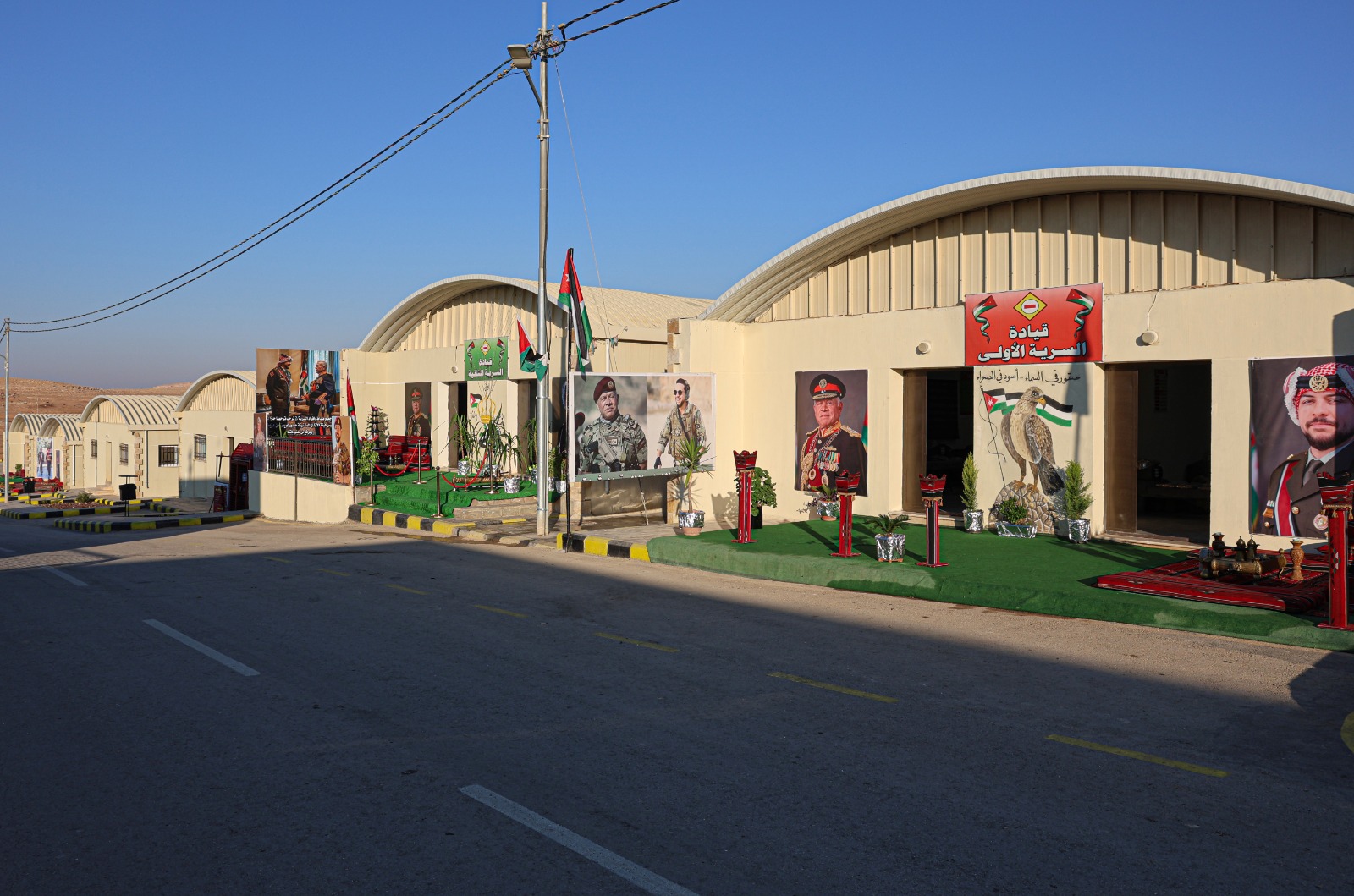  اللواء الركن الحنيطي يزور كتيبة الأمير طلال الآلية5 ويفتتح مباني فيها