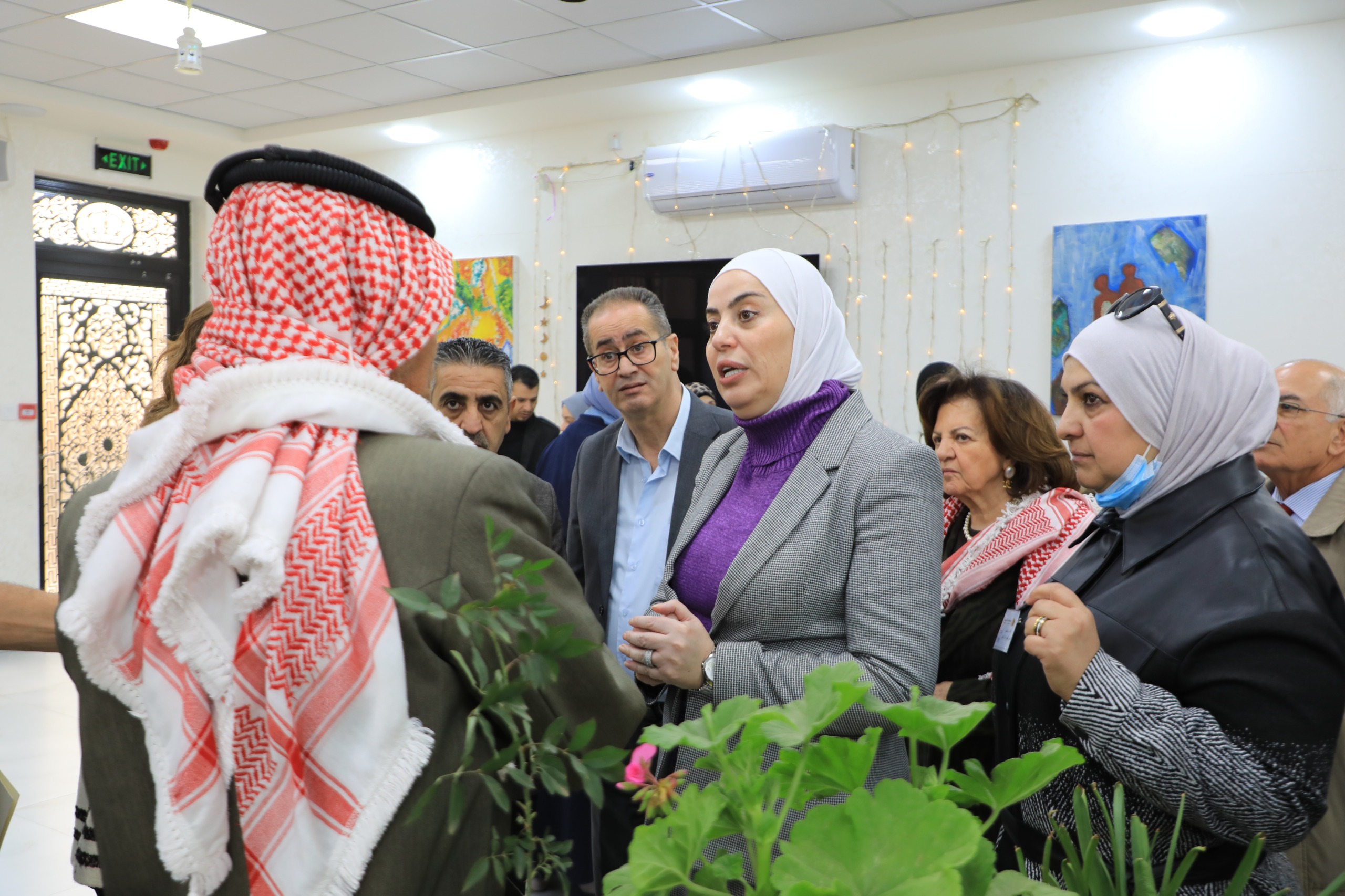  "الأسرة البيضاء" تحتفل بعيد ميلاد الملك بإطلاق مبادرة "نحن أولى بكبارنا"