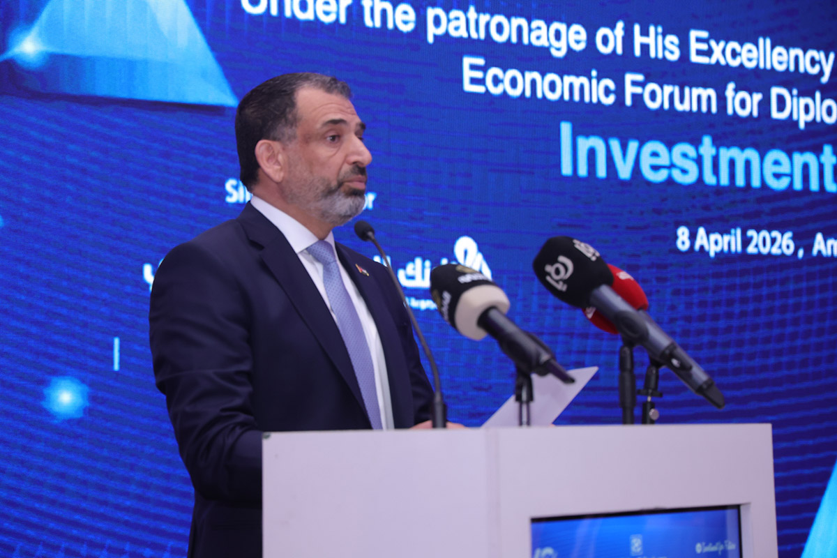  وزير الصناعة والتجارة: الاقتصاد الوطني يواصل نموه رغم توترات المنطقة