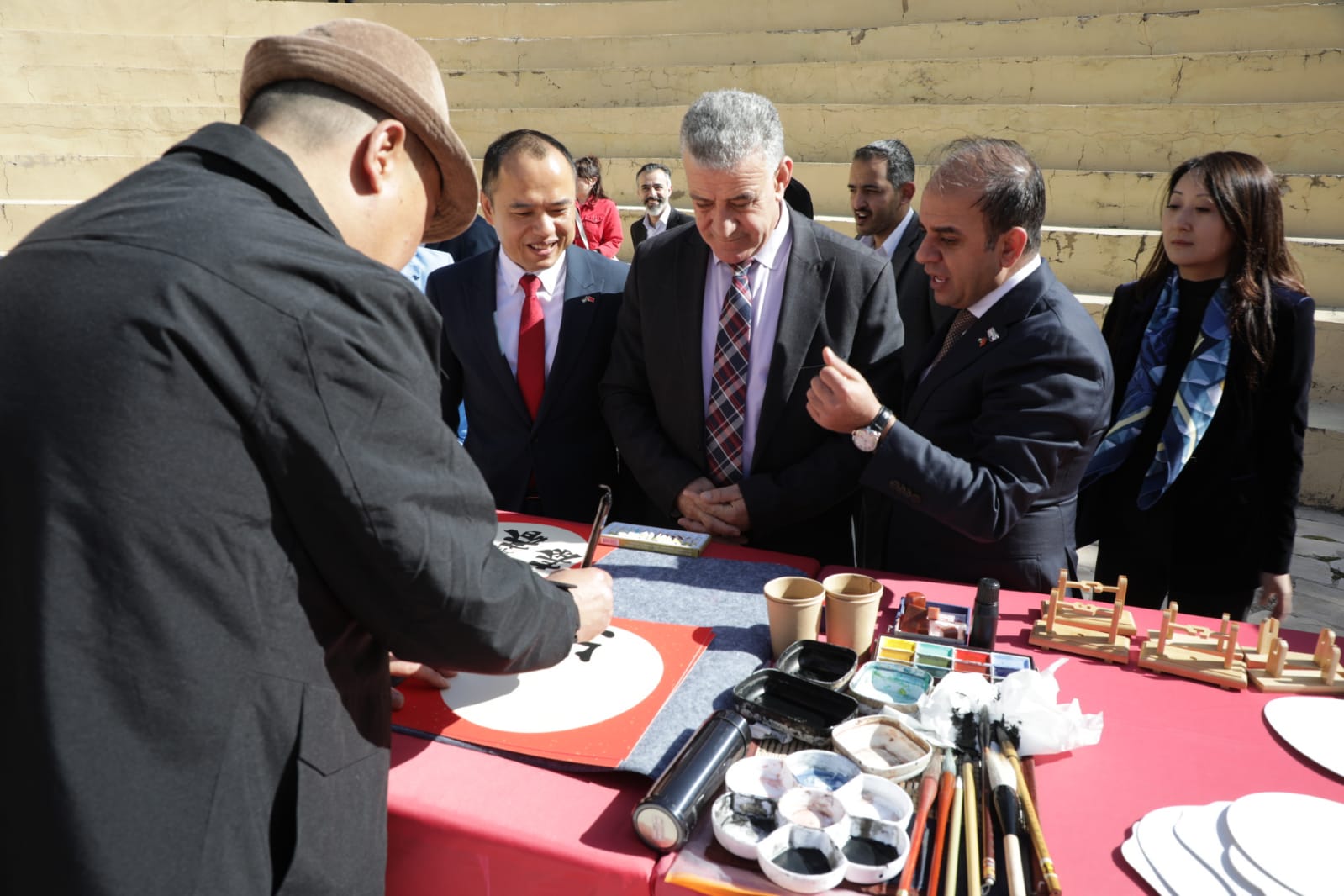 افتتاح معرض البازار الثقافي السياحي الصيني