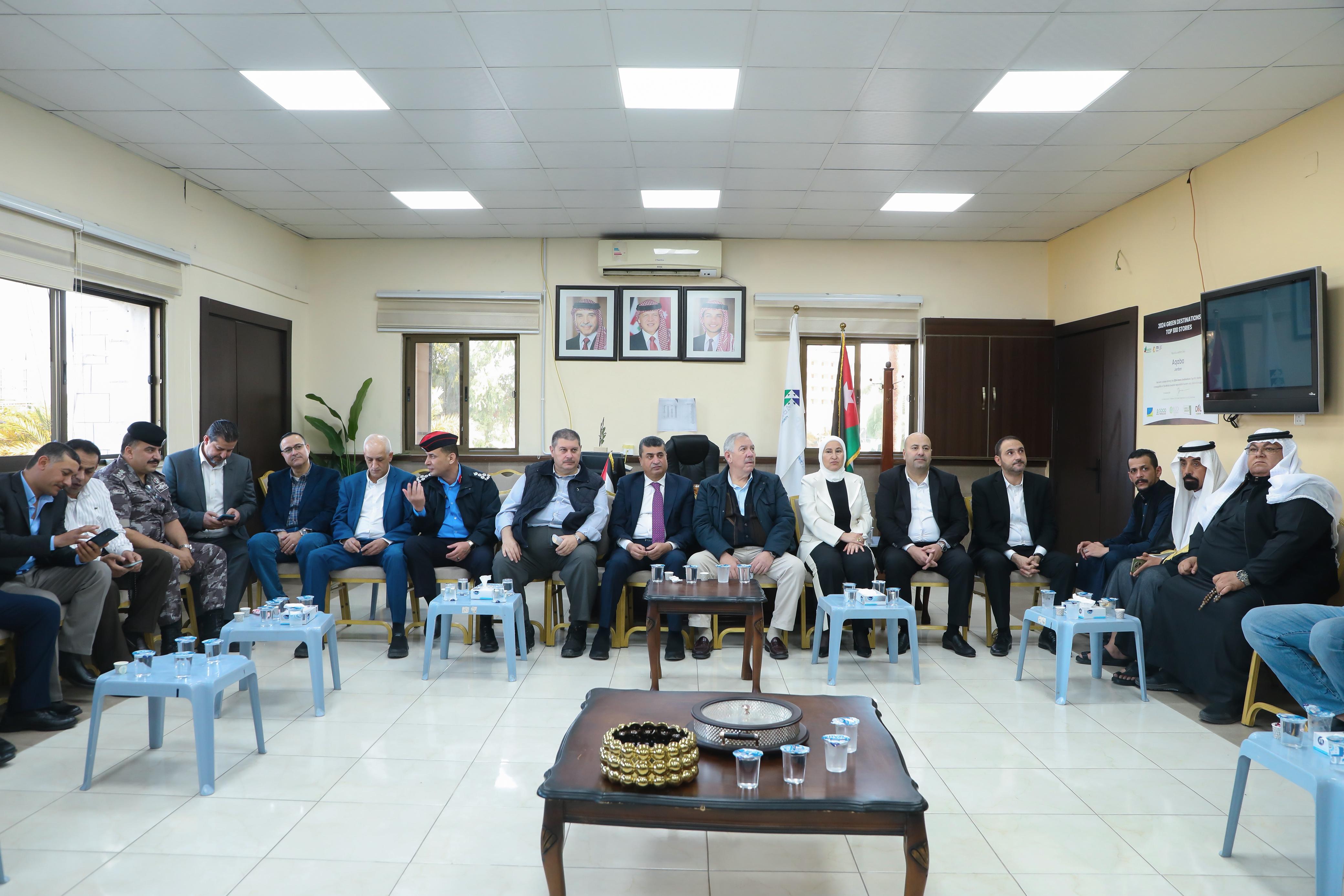  العقبة تحتفي بعيد الفطر بمشاركة واسعة في صلاة العيد