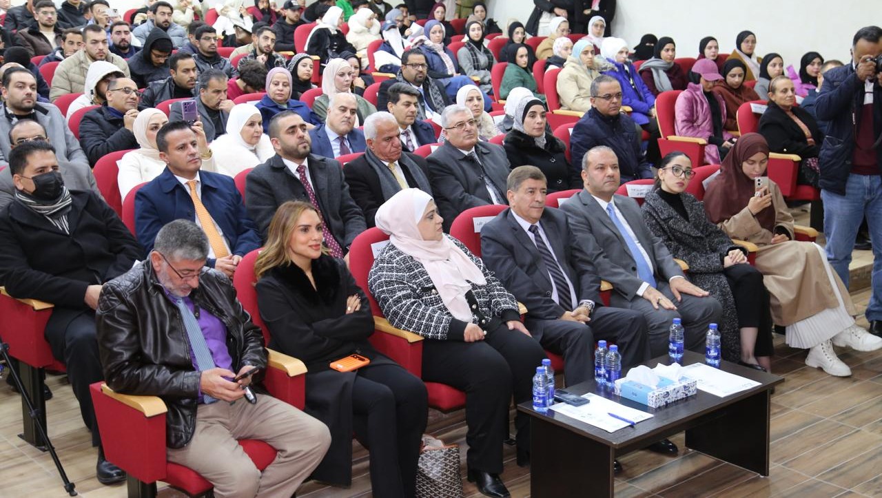  وزير الشباب: العمل التطوعي يحظى باهتمام ملكي