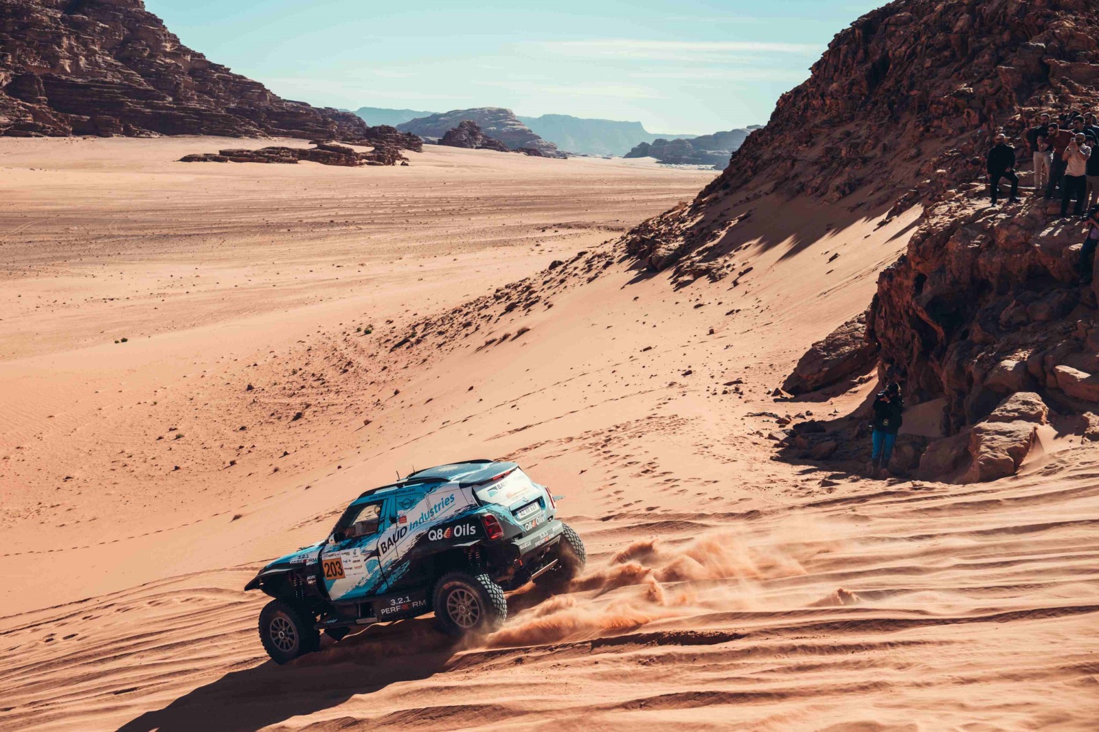  الثنائي الفرنسي ليونيل ولوسي باود يتصدران المرحلة الأولى من رالي "باها الأردن"