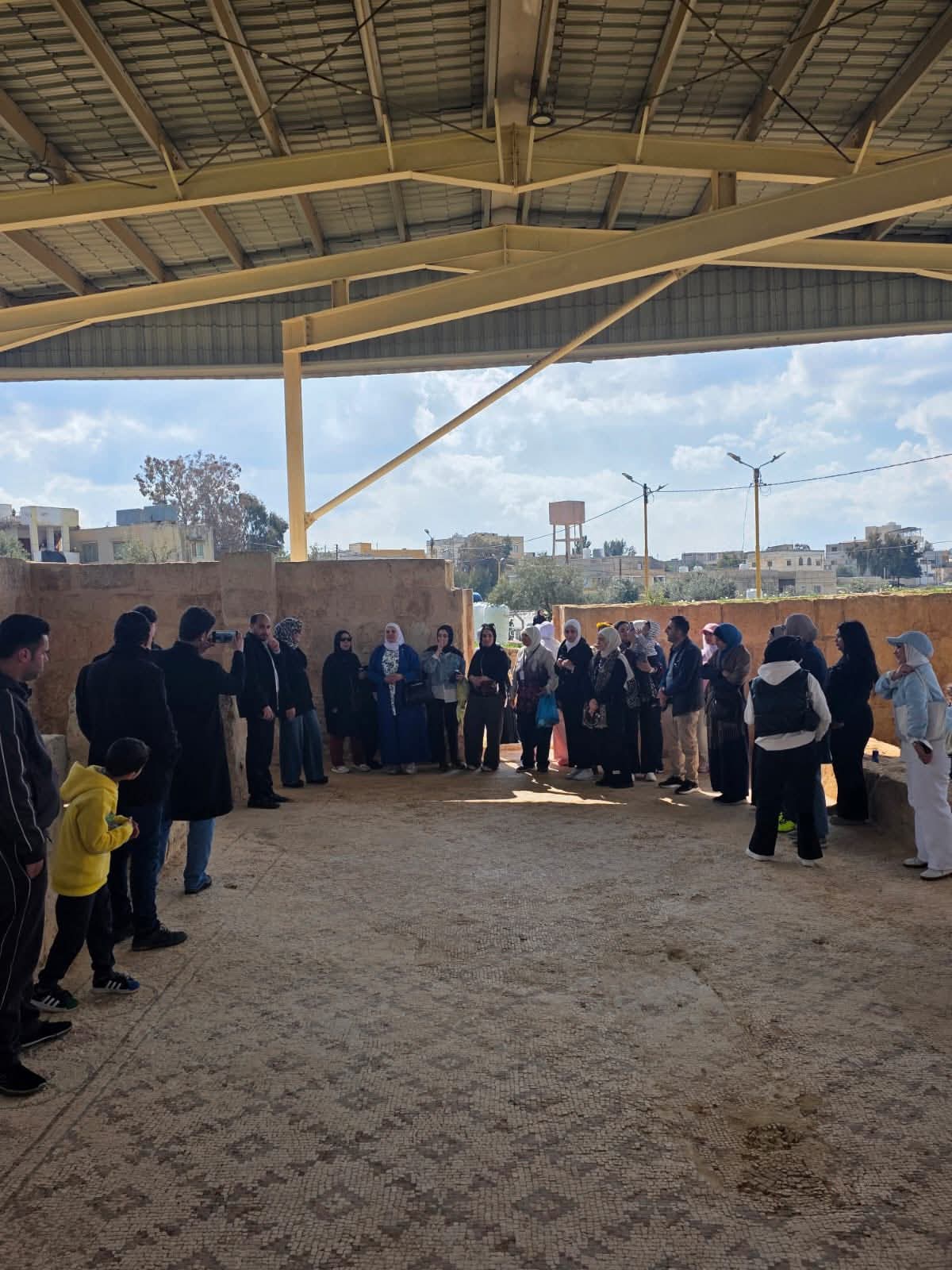  رحاب الأثرية تستقبل أولى رحلات "أردننا جنة" ضمن مسارات السياحة الداخلية