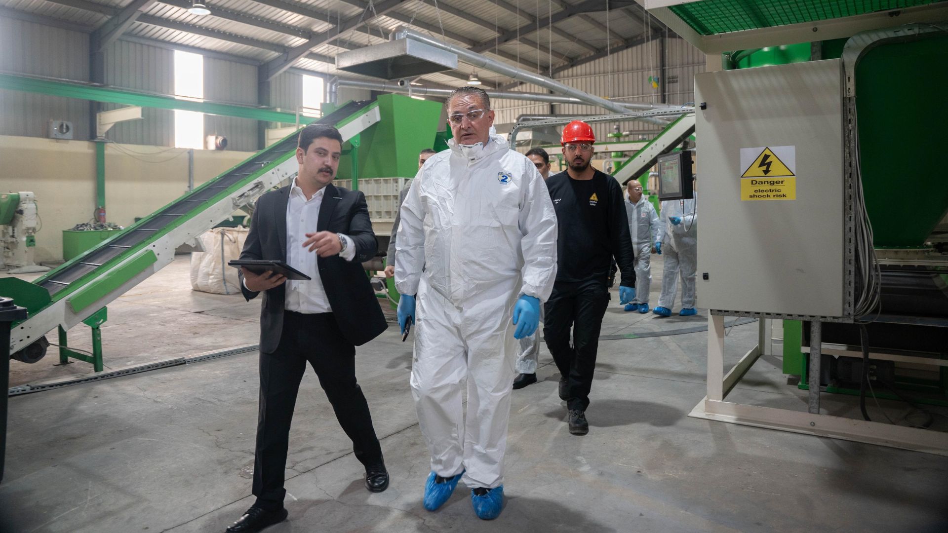 وزير البيئة يزور شركة البيئة الخضراء "كلين سيتي"