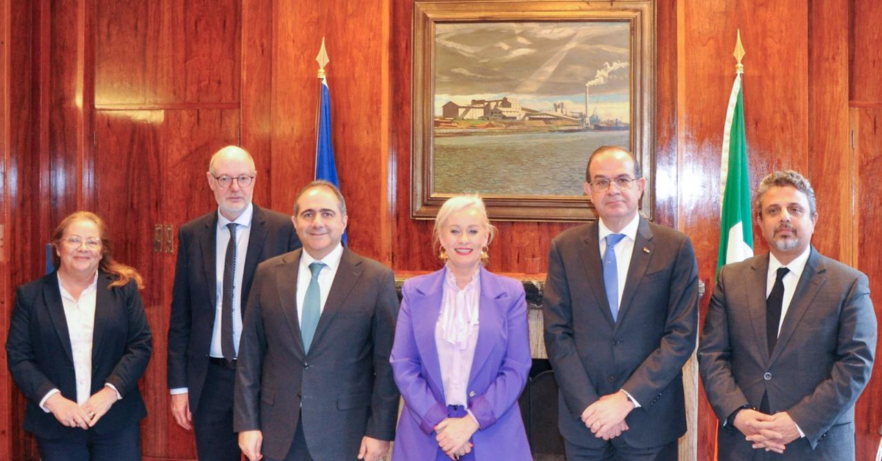 الوفد الوزاري يواصل جولته في دبلن تحضيرا لمؤتمر الاستثمار الأردني - الأوروبي