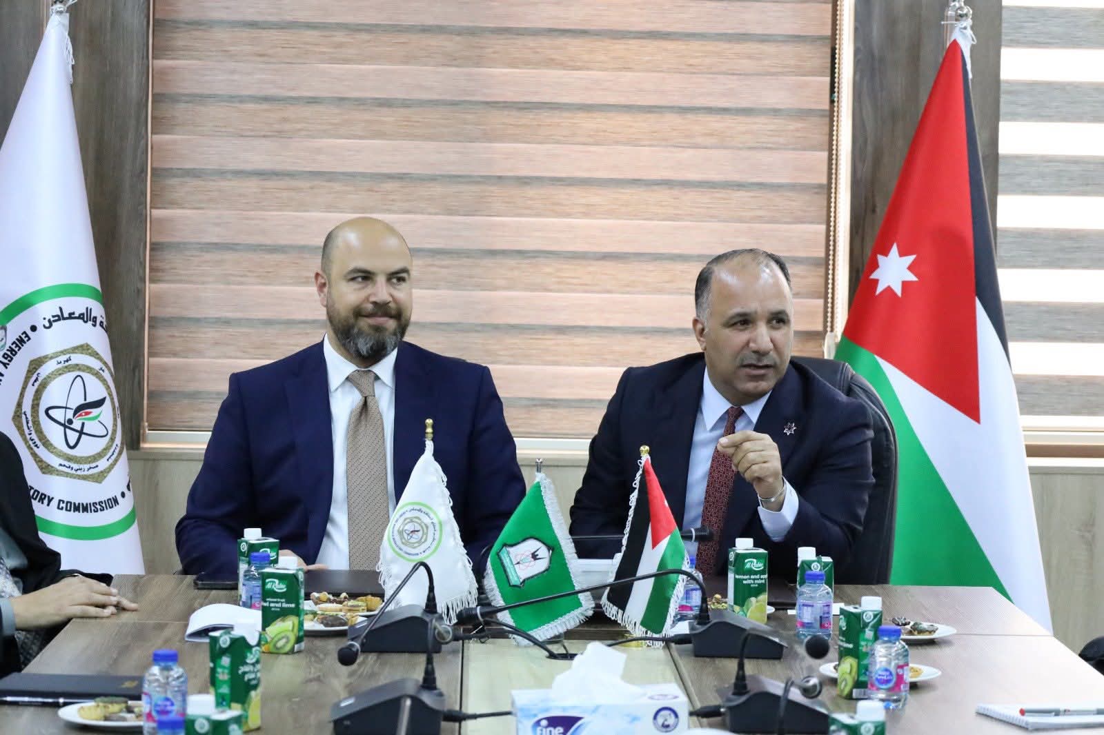  وزير الاستثمار يبحث والسفيرة السويسرية والقائم بأعمال السفارة السويدية آفاق التعاون 