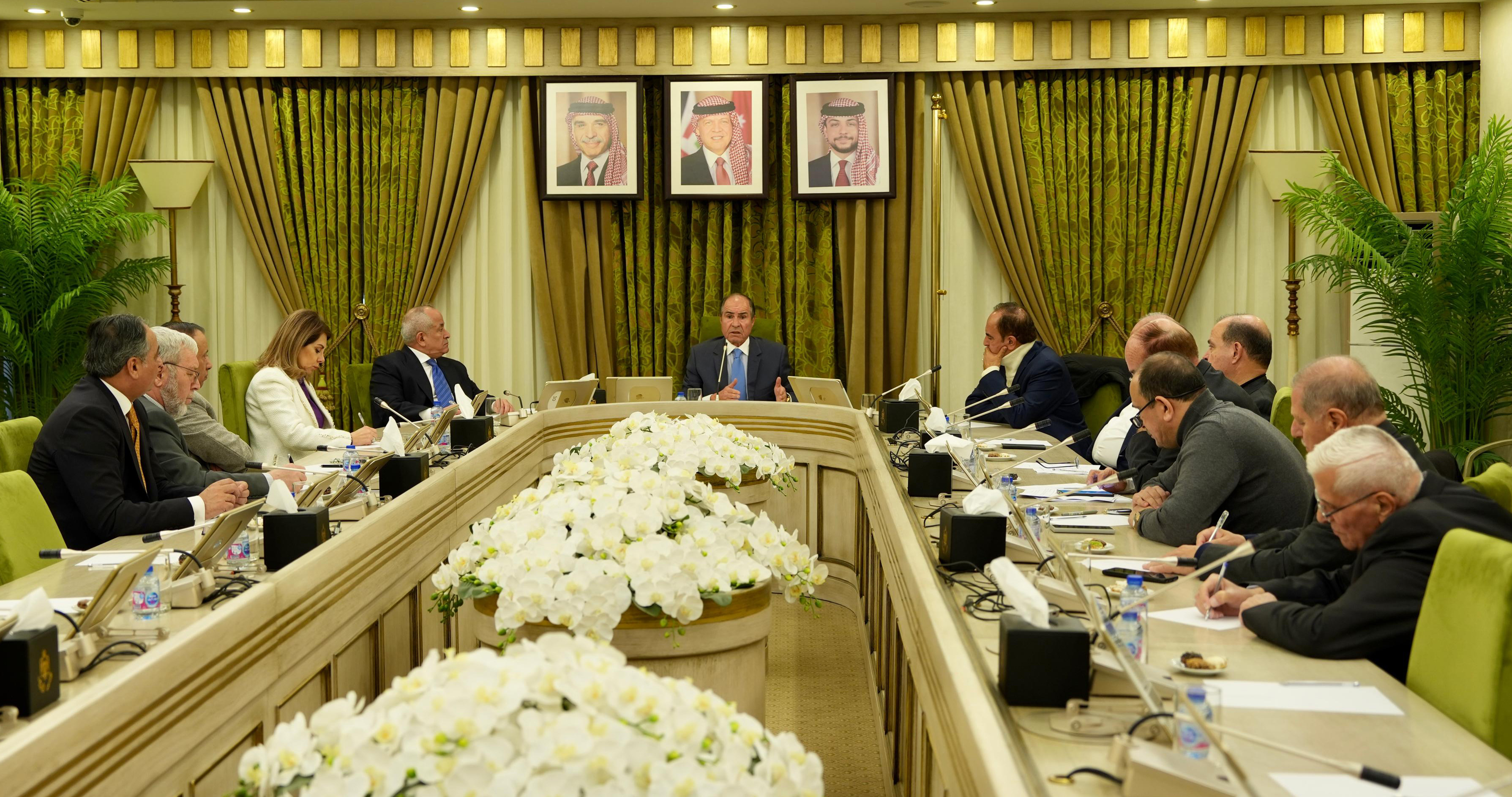 "خارجية الأعيان" تناقش آخر تطورات المنطقة 