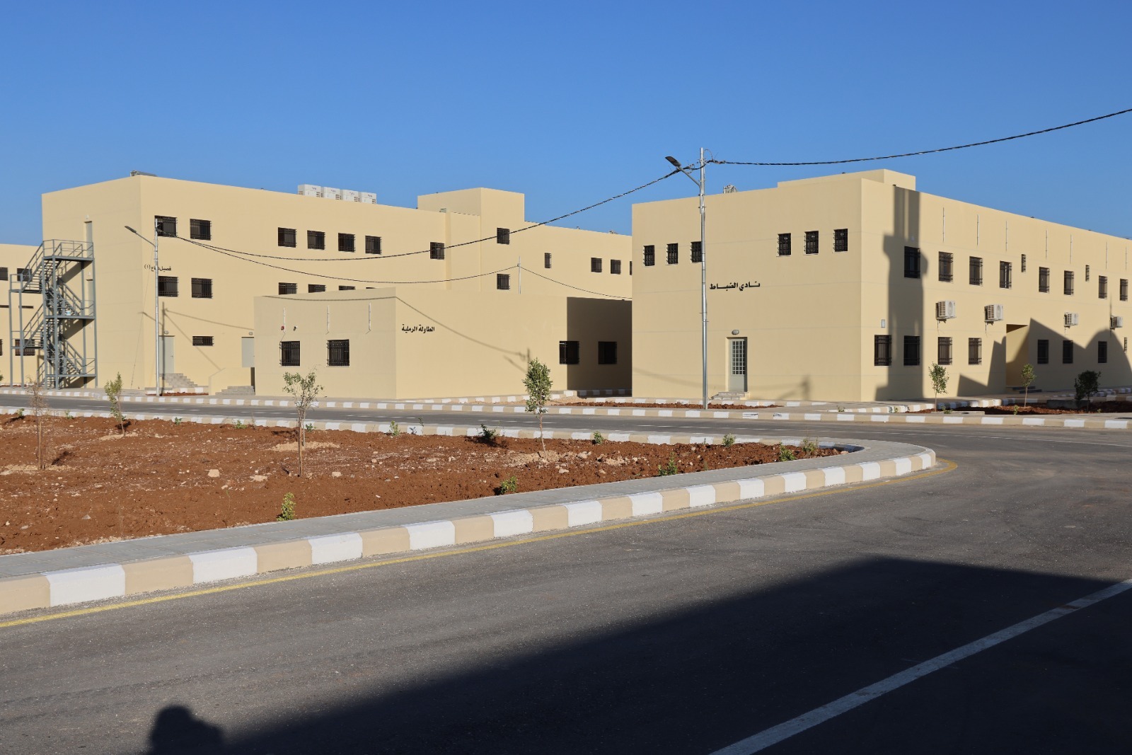  الحنيطي يتفقد مشاريع إنشائية في لواء الأمير الحسن بن طلال المدرع 60