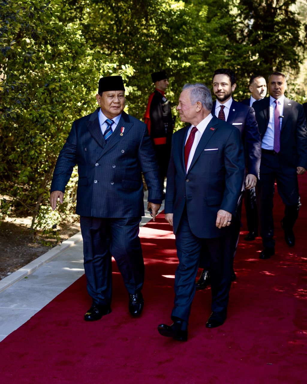  الملك والرئيس الإندونيسي يعقدان مباحثات في قصر بسمان