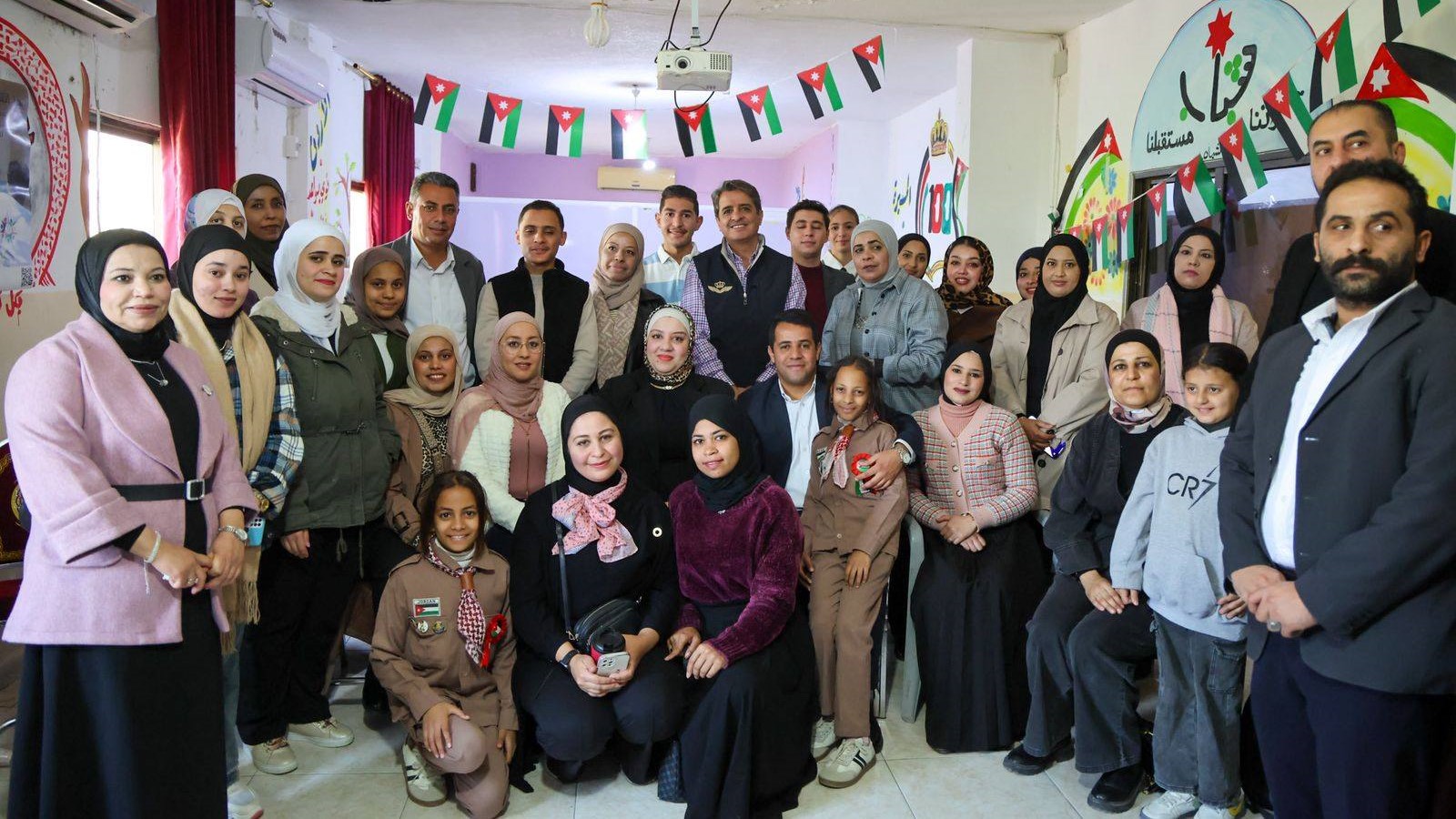  وزير الشباب يتفقد منشآت شبابية ورياضية في الأغوار الوسطى والشمالية