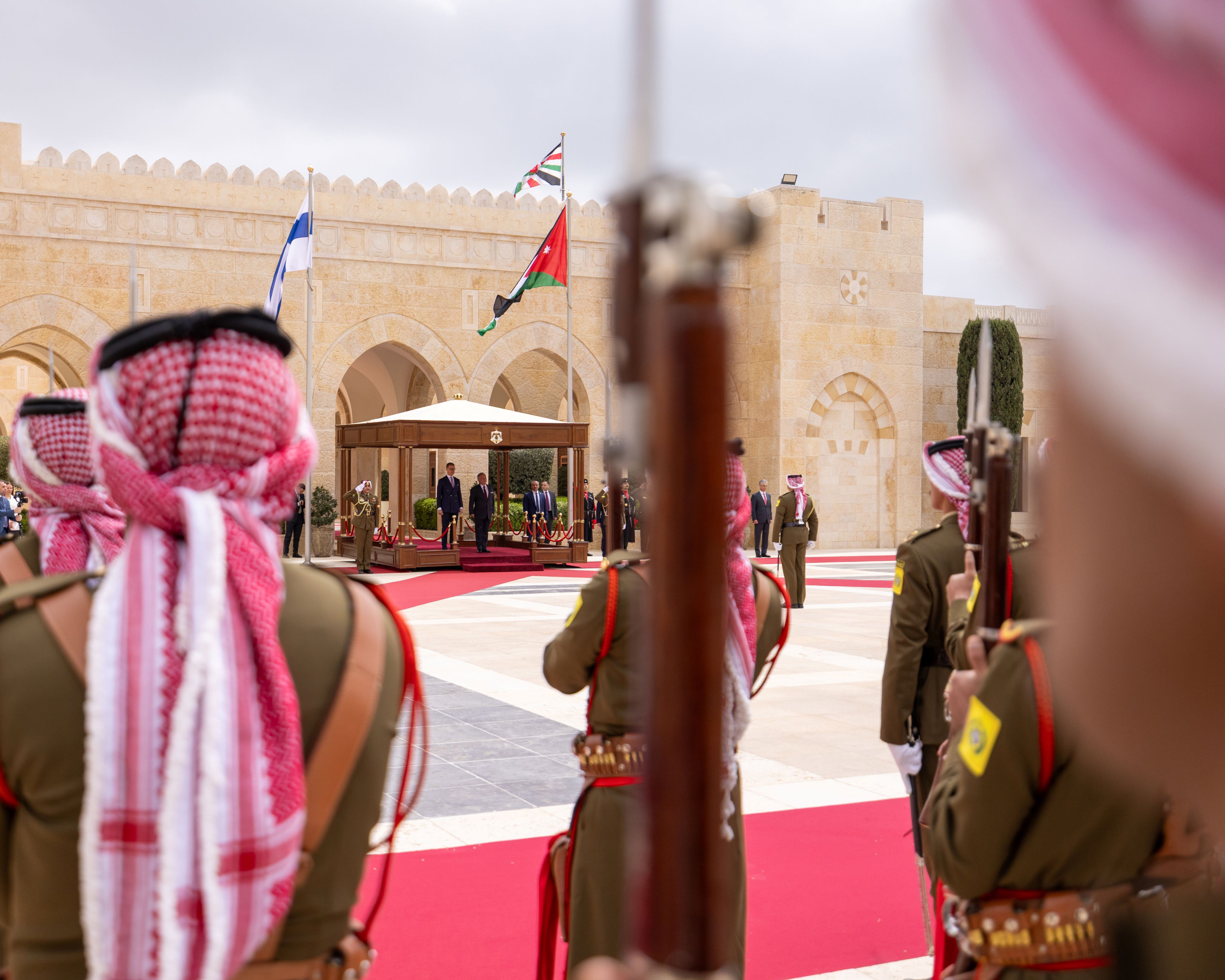  الملك والرئيس الفنلندي يعقدان لقاء في قصر الحسينية