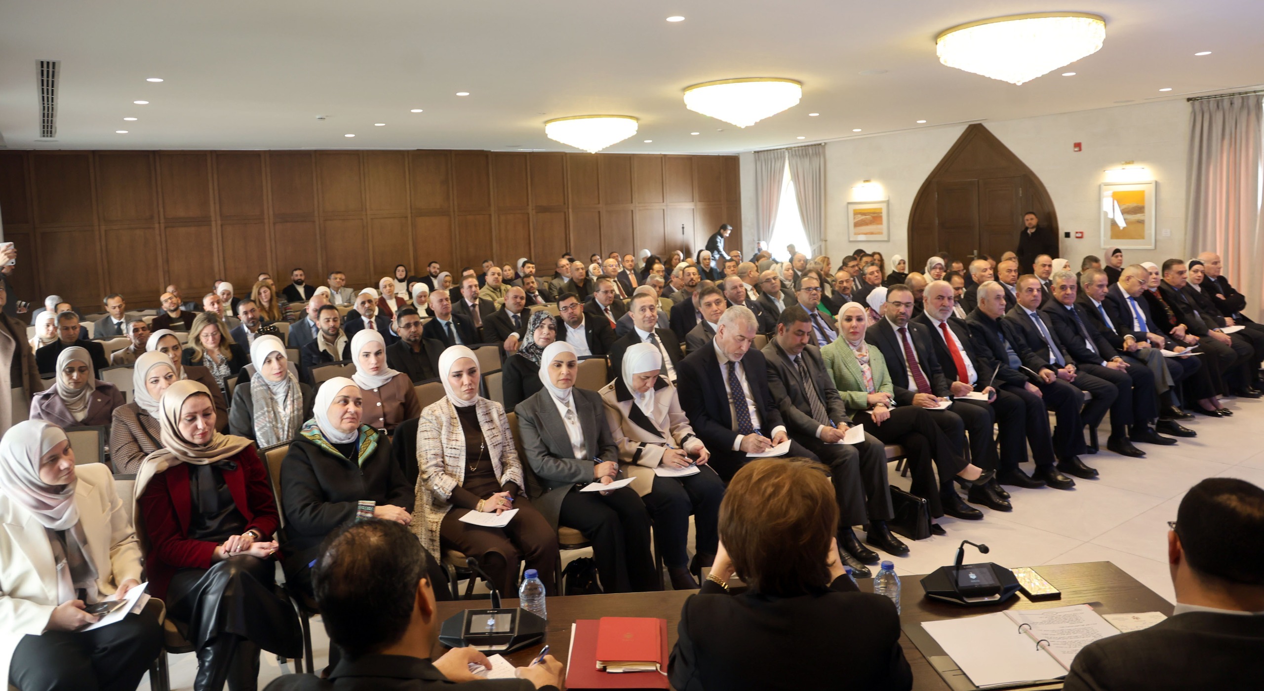  جلسة حوارية حول "المتسوق الخفي" في رئاسة الوزراء