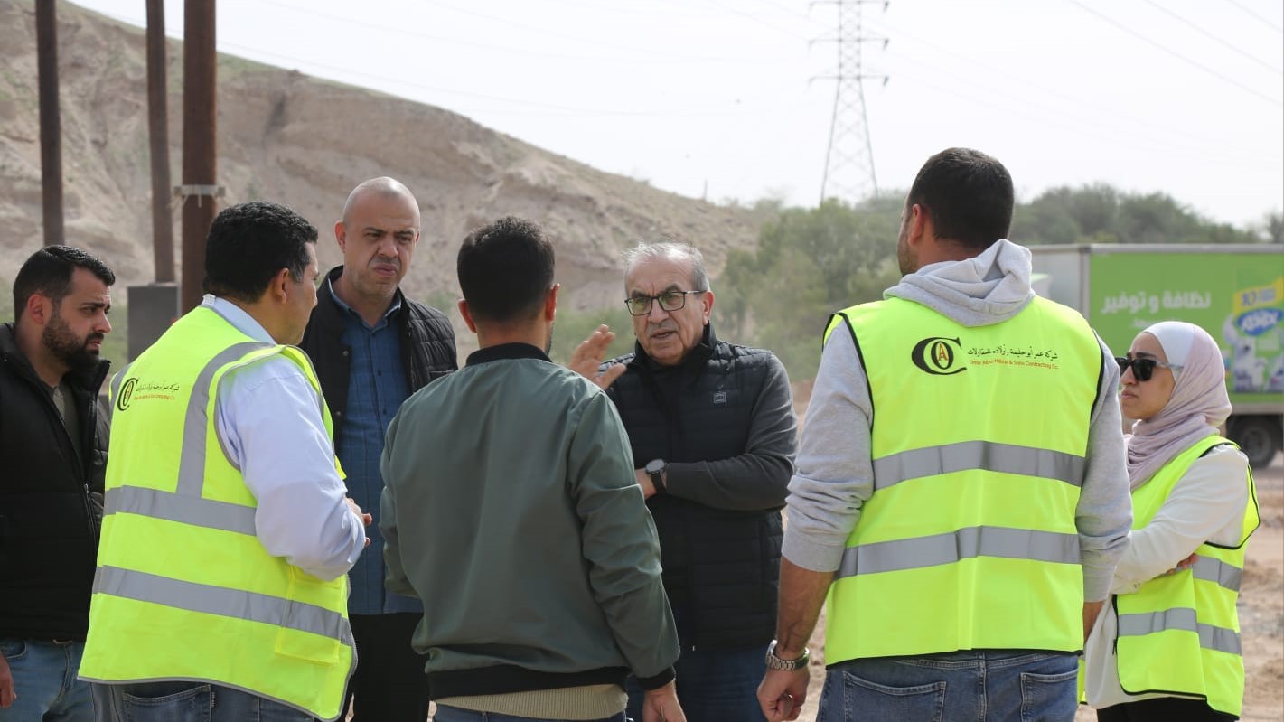  وزير الأشغال يتفقد مشاريع حمايات جسور البحر الميت