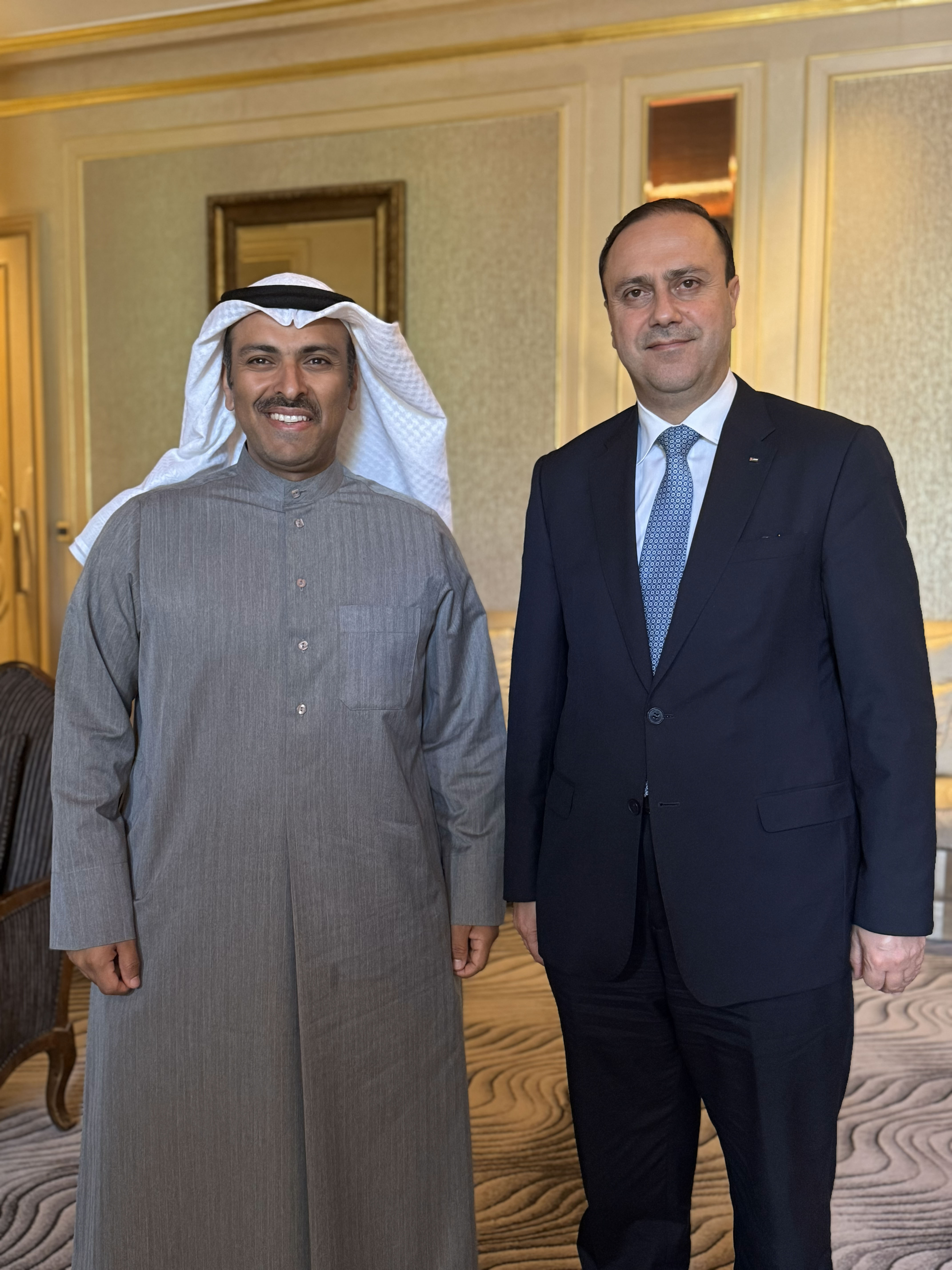  وزير الاتصال الحكومي يعقد سلسلة لقاءات عربية موسعة على هامش المنتدى السعودي للإعلام