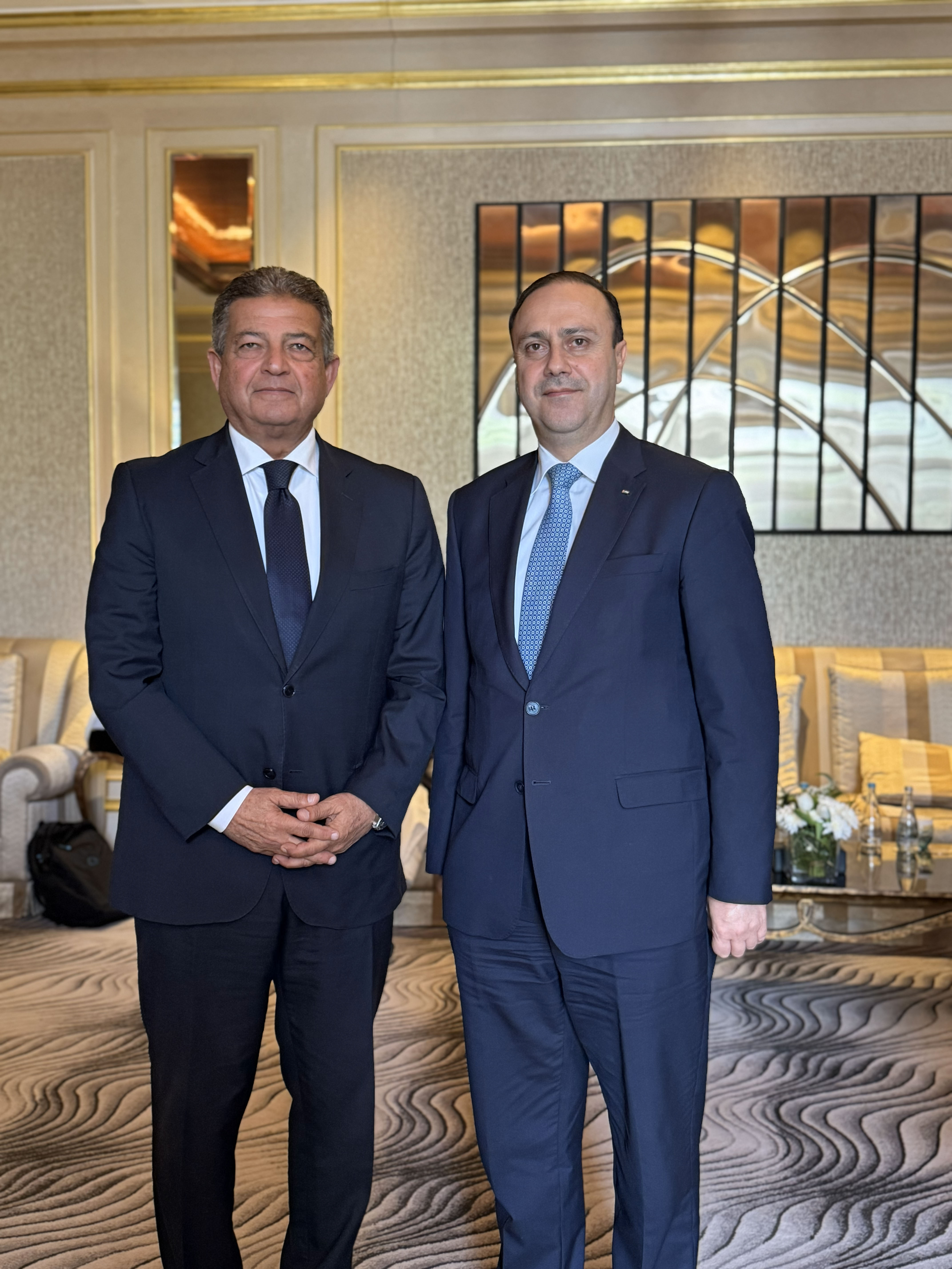  وزير الاتصال الحكومي يعقد سلسلة لقاءات عربية موسعة على هامش المنتدى السعودي للإعلام