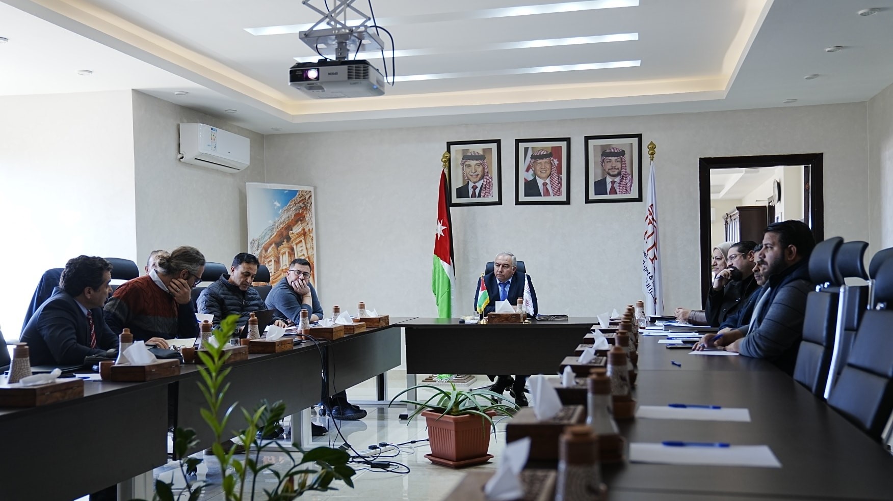  البريزات يبحث وشركة السمنة الحقلية دراسة مسوحات التنوع الحيوي في البترا