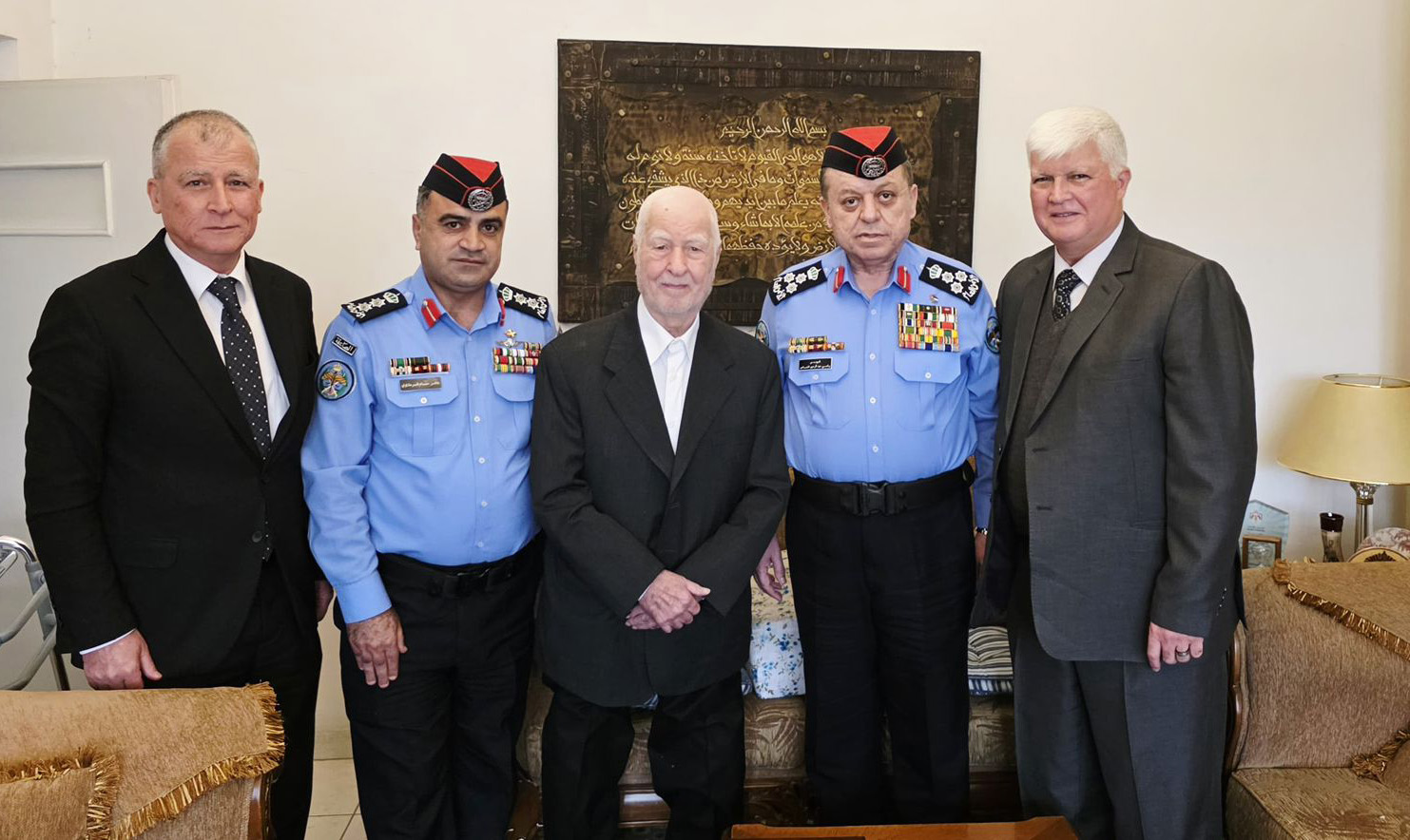 مديرية الأمن العام تكرّم الرائد المتقاعد سعد الدين هاكوز