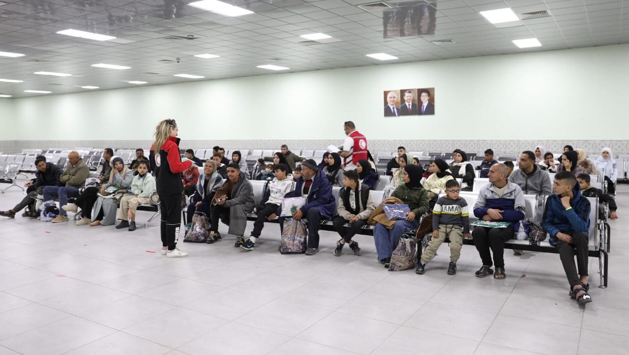  القوات المسلحة تجلي الدفعة 25 من أطفال غزة المرضى للعلاج في المملكة