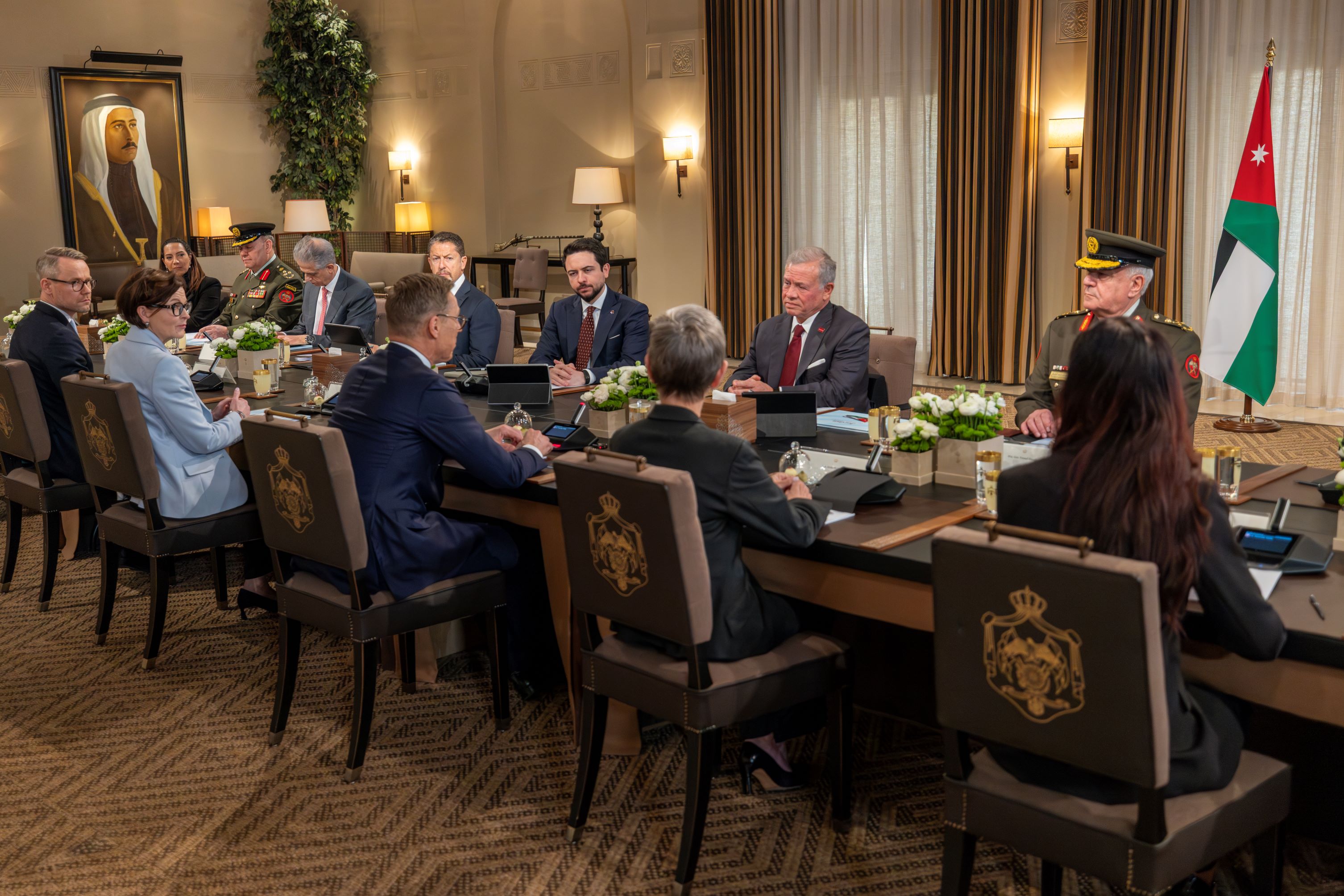  الملك والرئيس الفنلندي يعقدان لقاء في قصر الحسينية