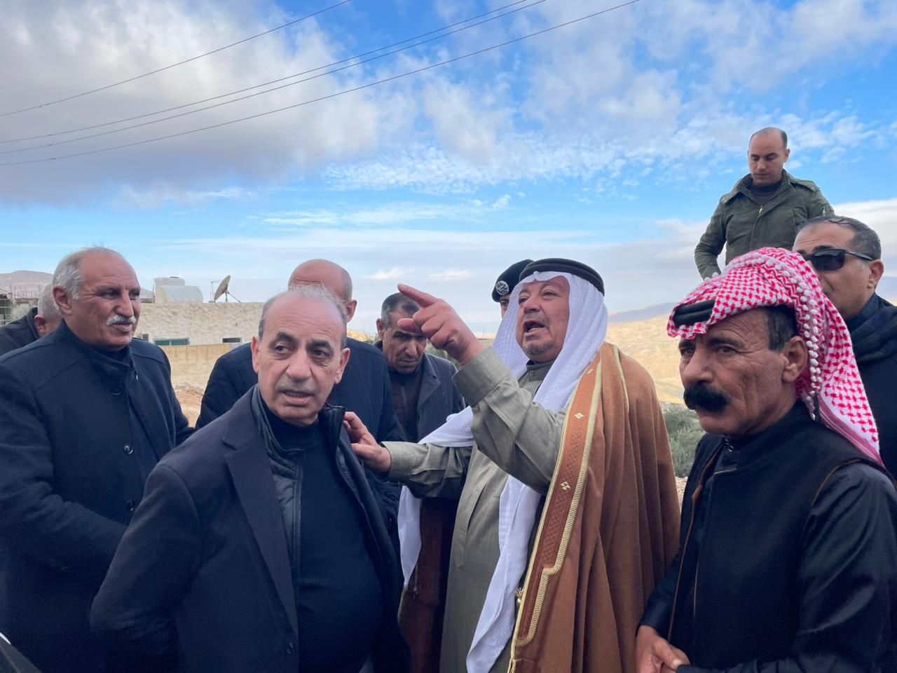  وزير الإدارة المحلية : حلول مستدامة لإعادة تأهيل البنية التحتية المتضررة من الأمطار بالكرك