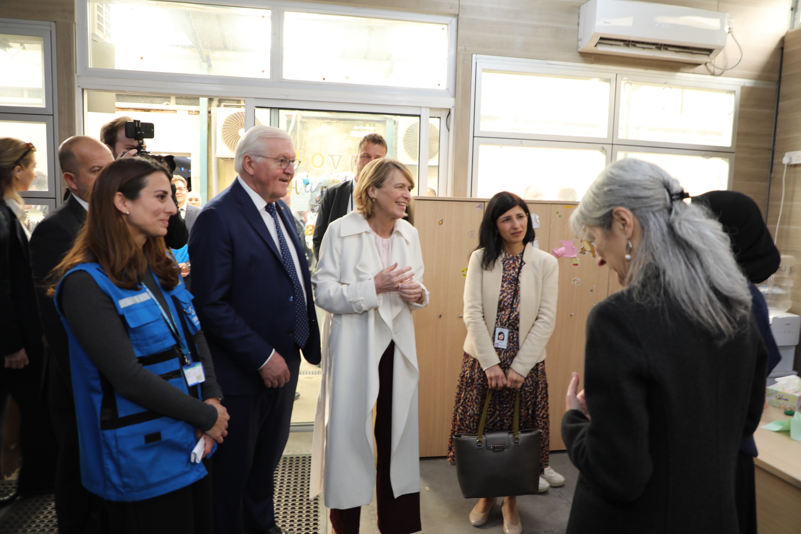  الرئيس الألماني يزور مركز المفوضية السامية لشؤون اللاجئين في عمان