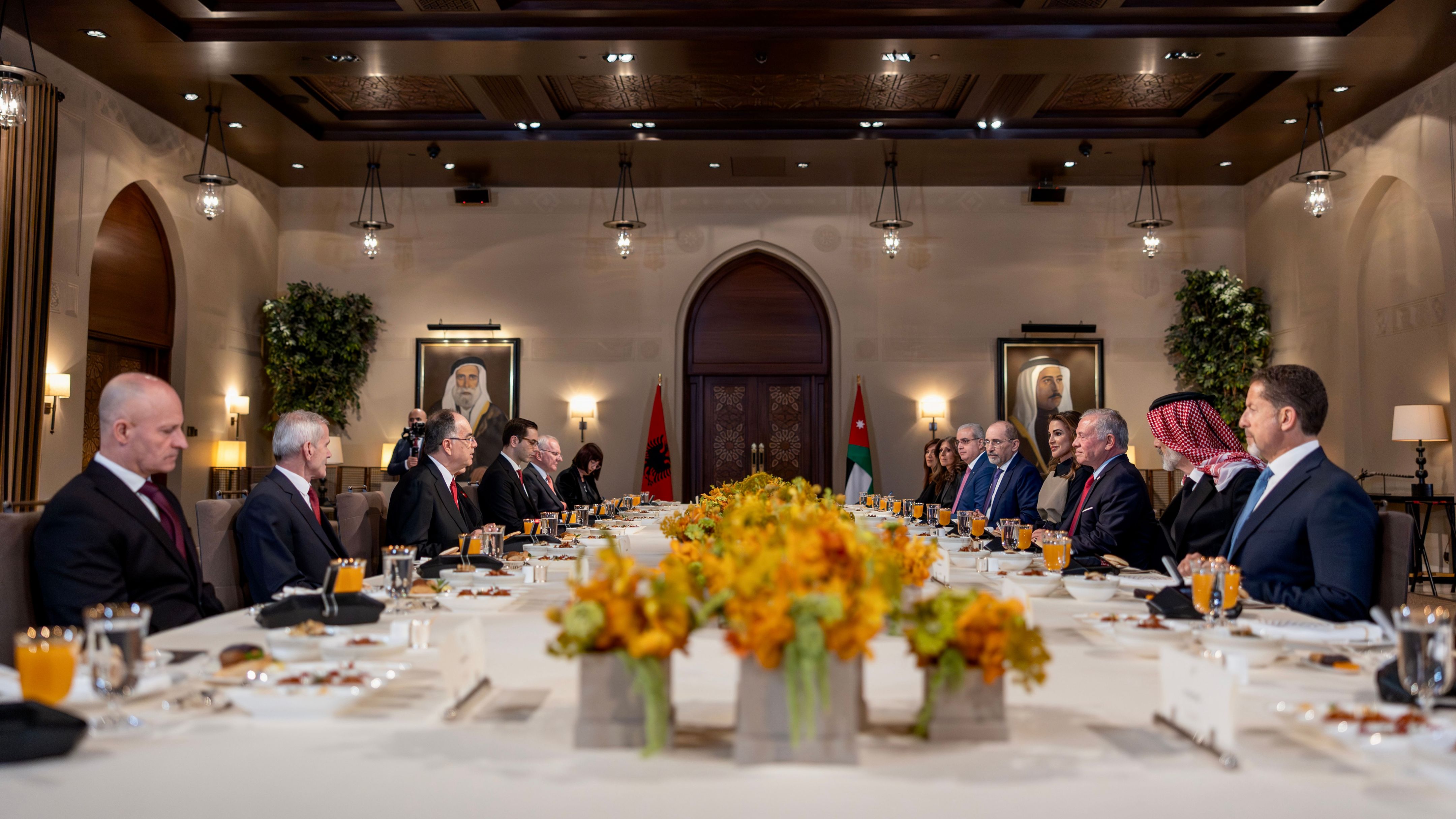  الملك والرئيس الألباني يبحثان سبل توسيع التعاون بين البلدين