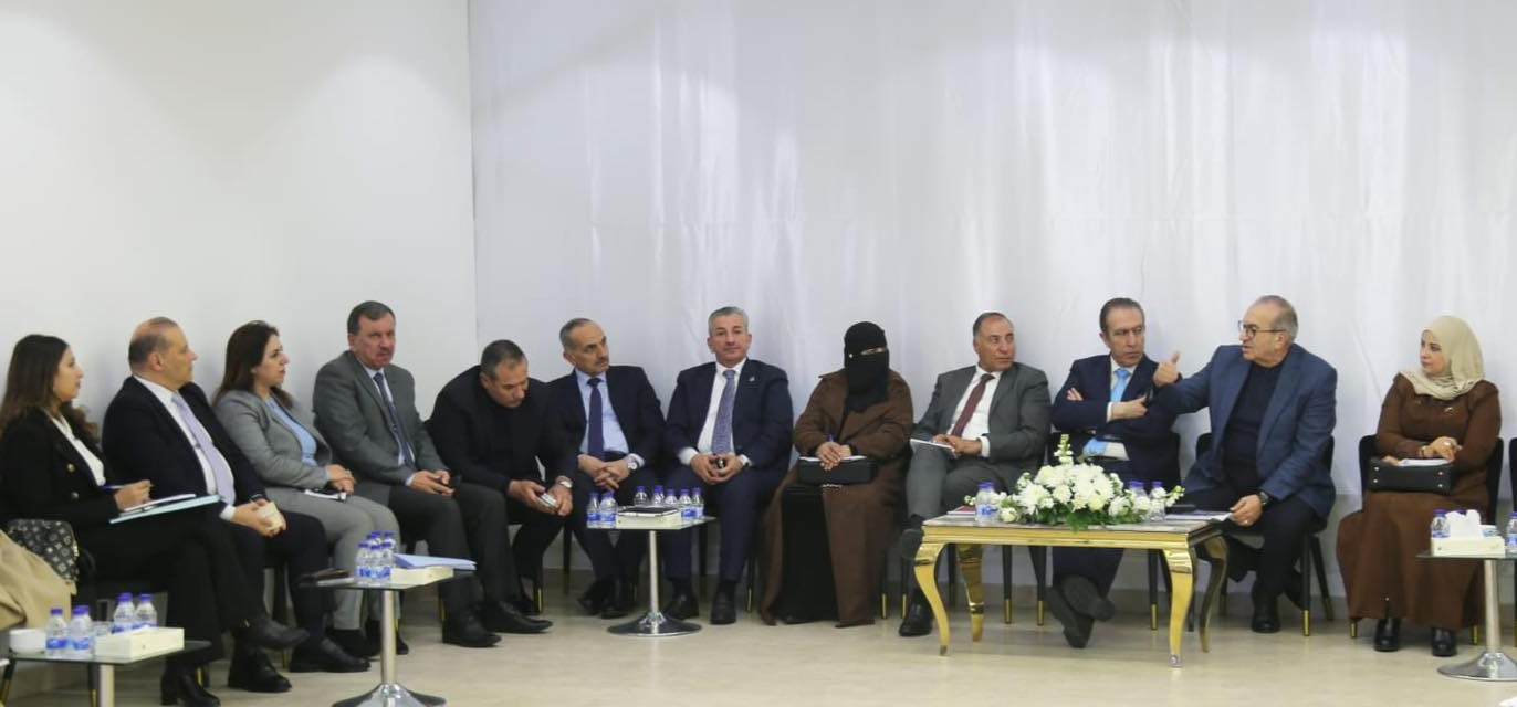  "الميثاق الوطني" النيابية تطلع على انجازات "الأشغال" 