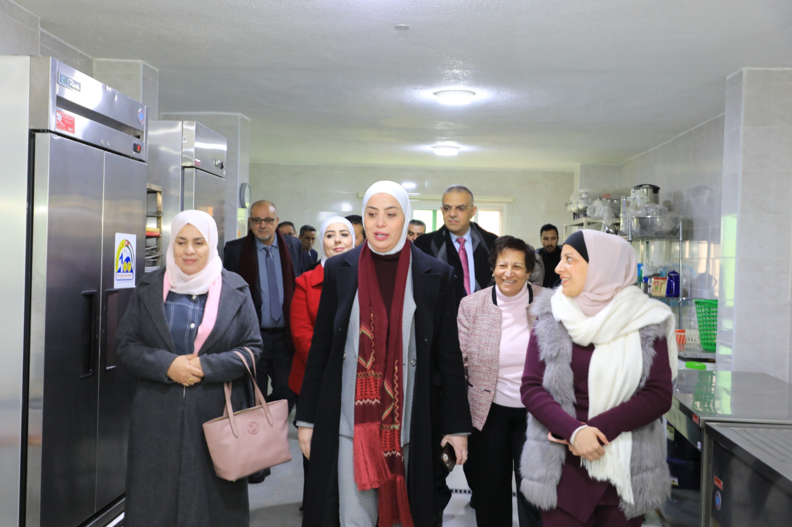  وزيرة التنمية الاجتماعية تتفقد أسراً عفيفة ومشاريع في عجلون