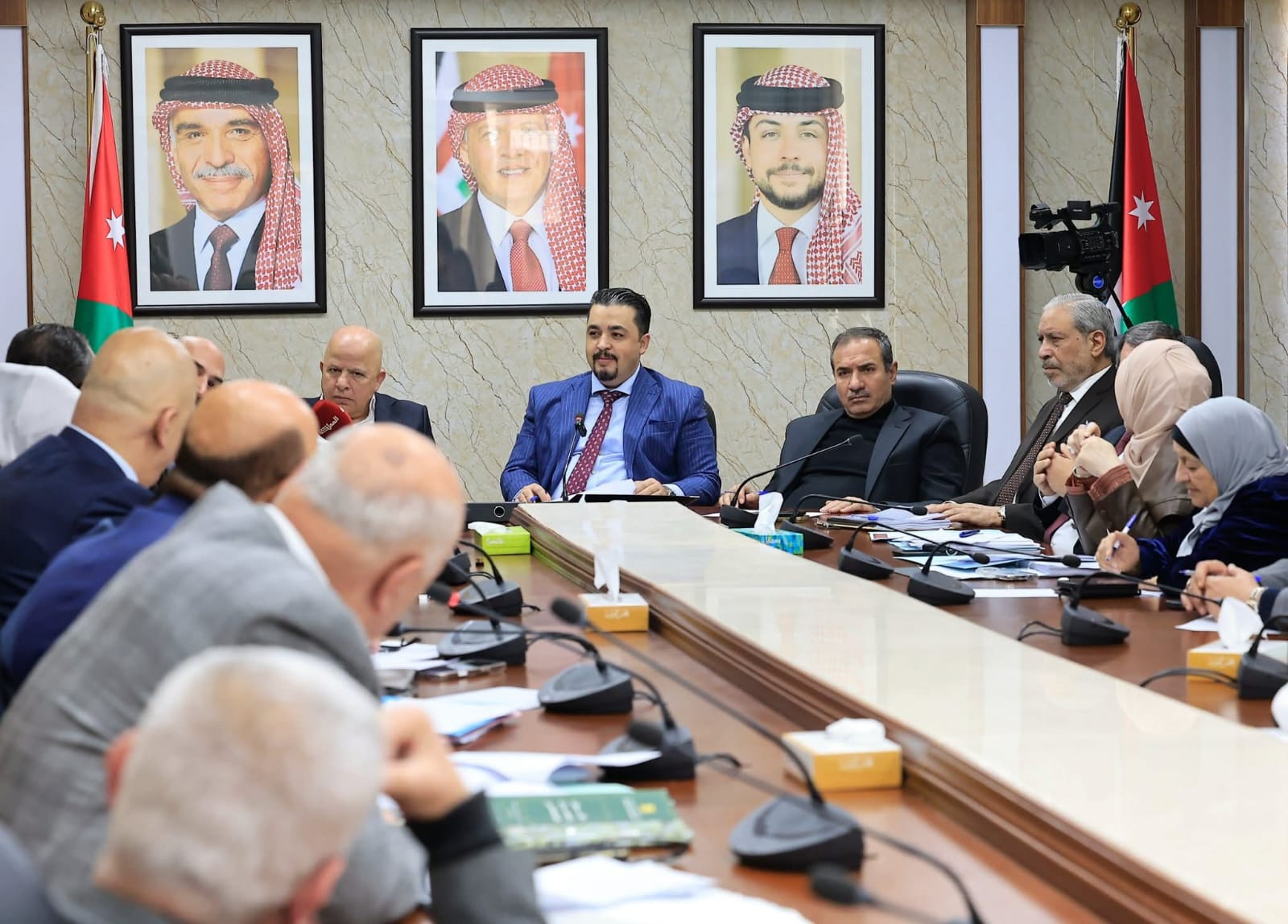  "العمل النيابية" تبحث ونقابة الصيادلة "معدل الضمان"