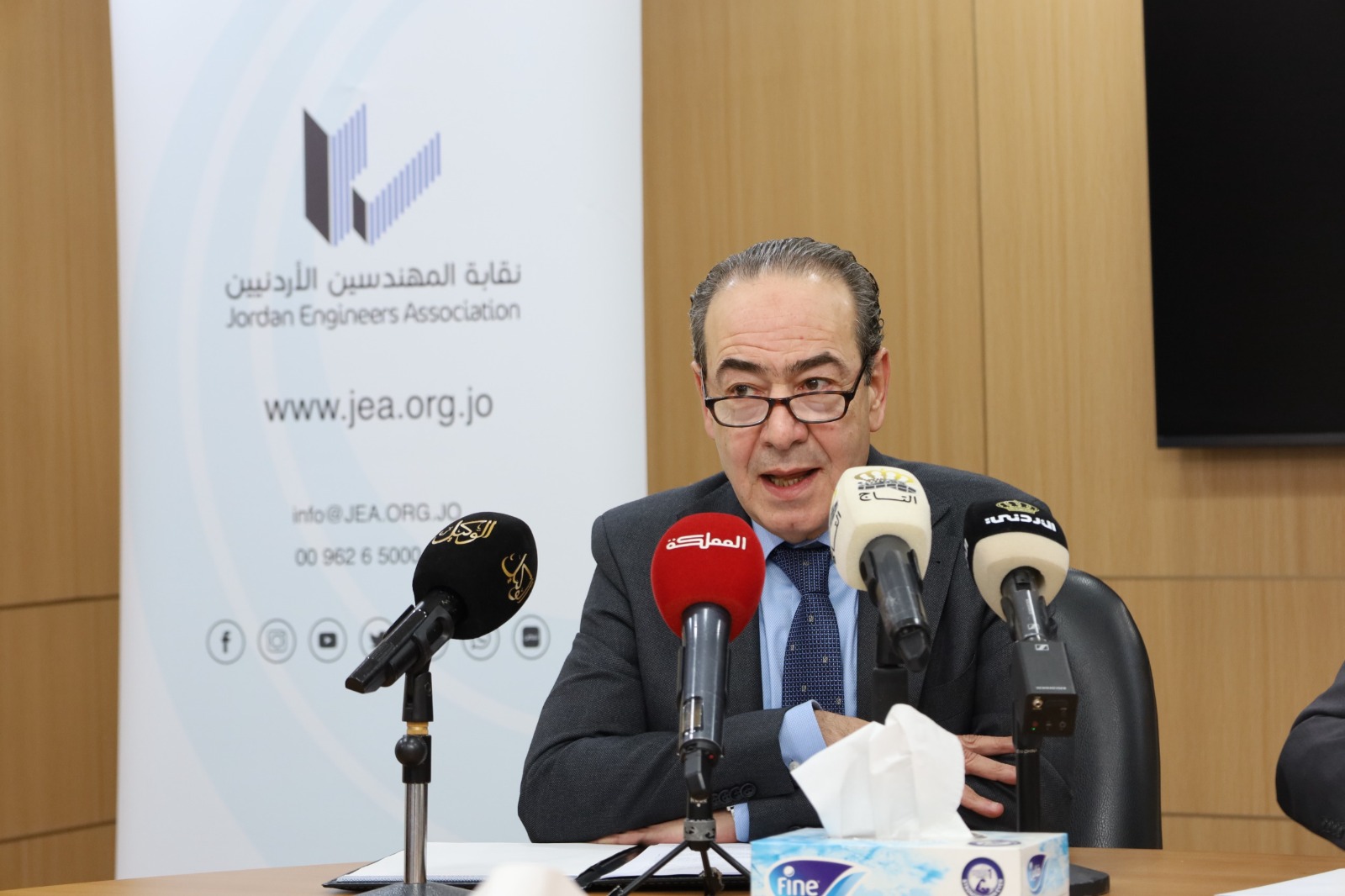  "الطاقة" و"المهندسين" تطلقان الحملة الوطنية لترشيد استهلاك الطاقة