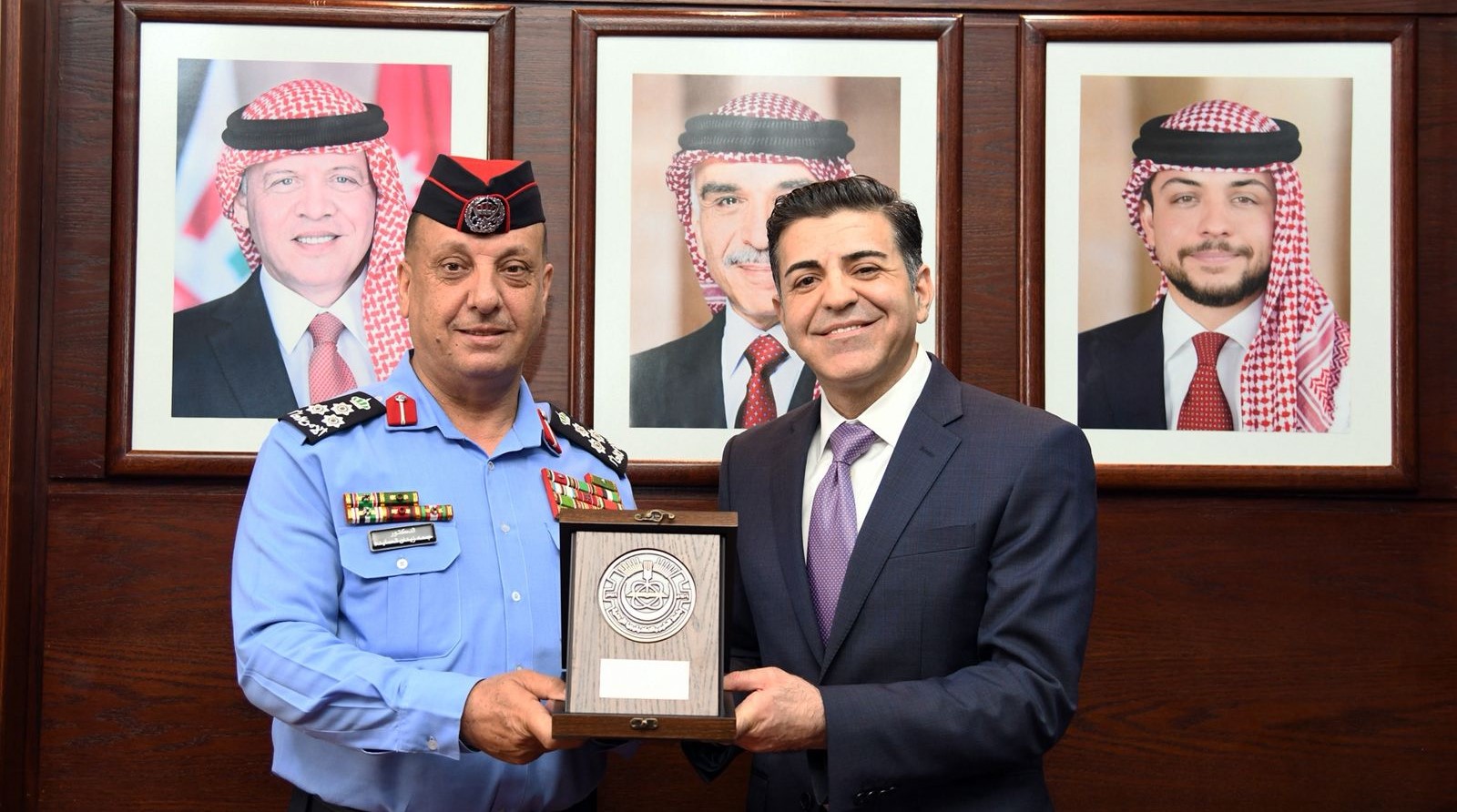 جامعة العلوم تبحث تعزز التعاون مع مديرية الأمن العام