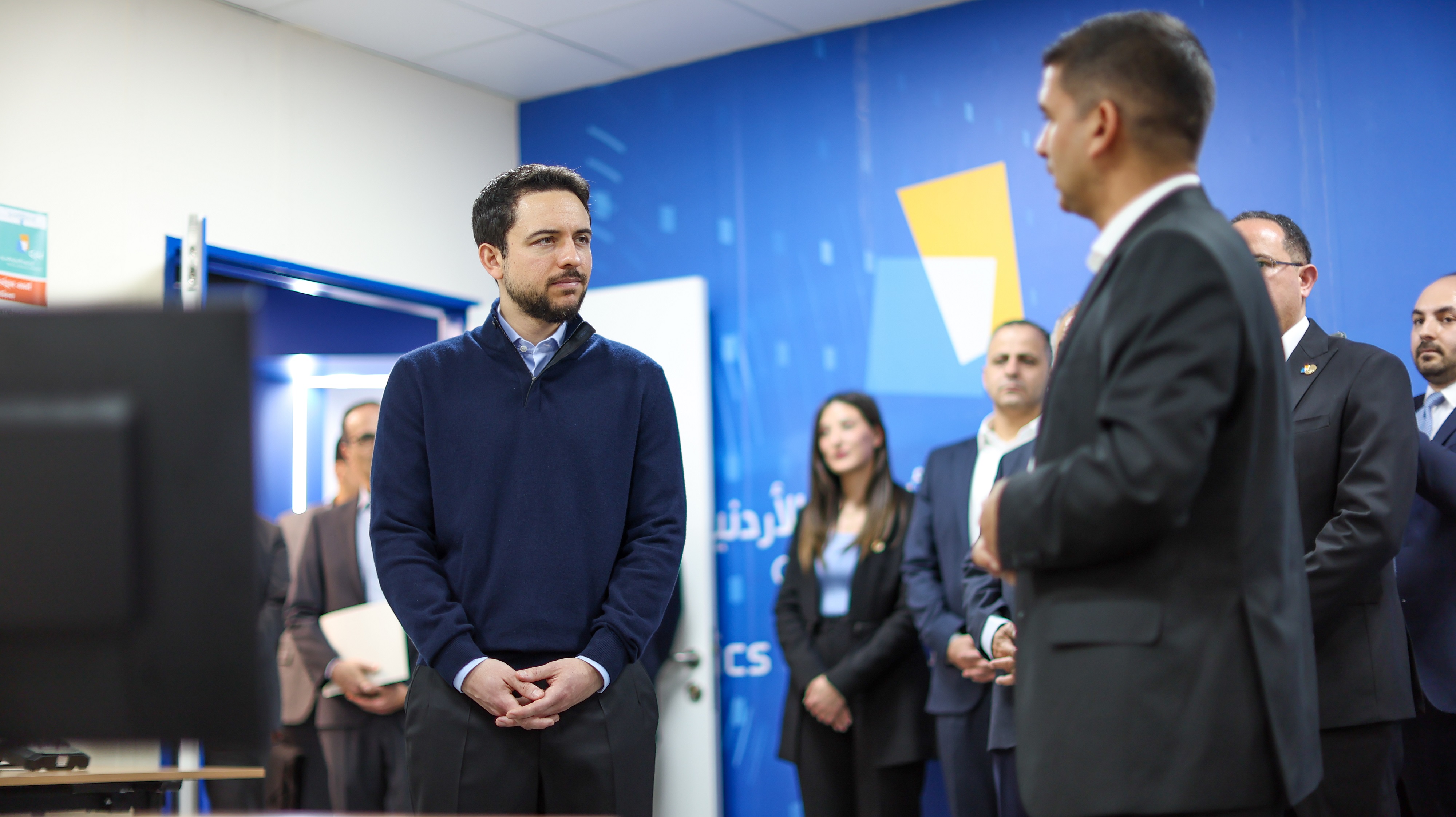  ولي العهد يزور الجامعة الألمانية الأردنية ويلتقي عددا من طلبتها