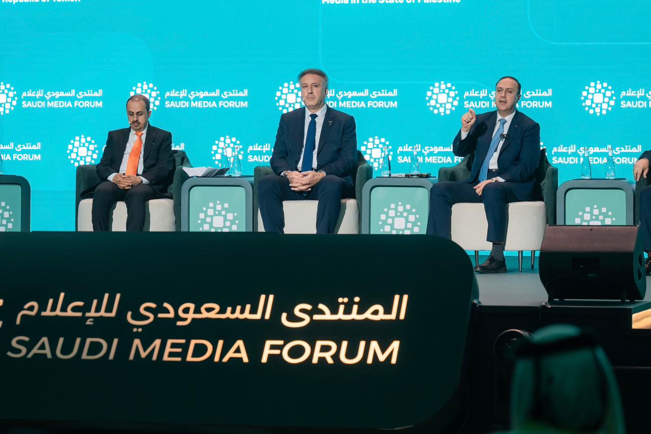  وزير الاتصال الحكومي بالمنتدى السعودي للإعلام 2026: الإعلام المهني المحترف درع المجتمع من التضليل وسيل الأخبار الزائفة