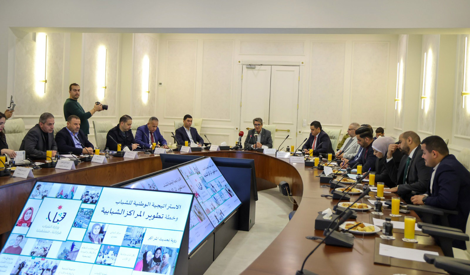 بحث تطوير وتفعيل المراكز الشبابية ضمن مسارات التحديث