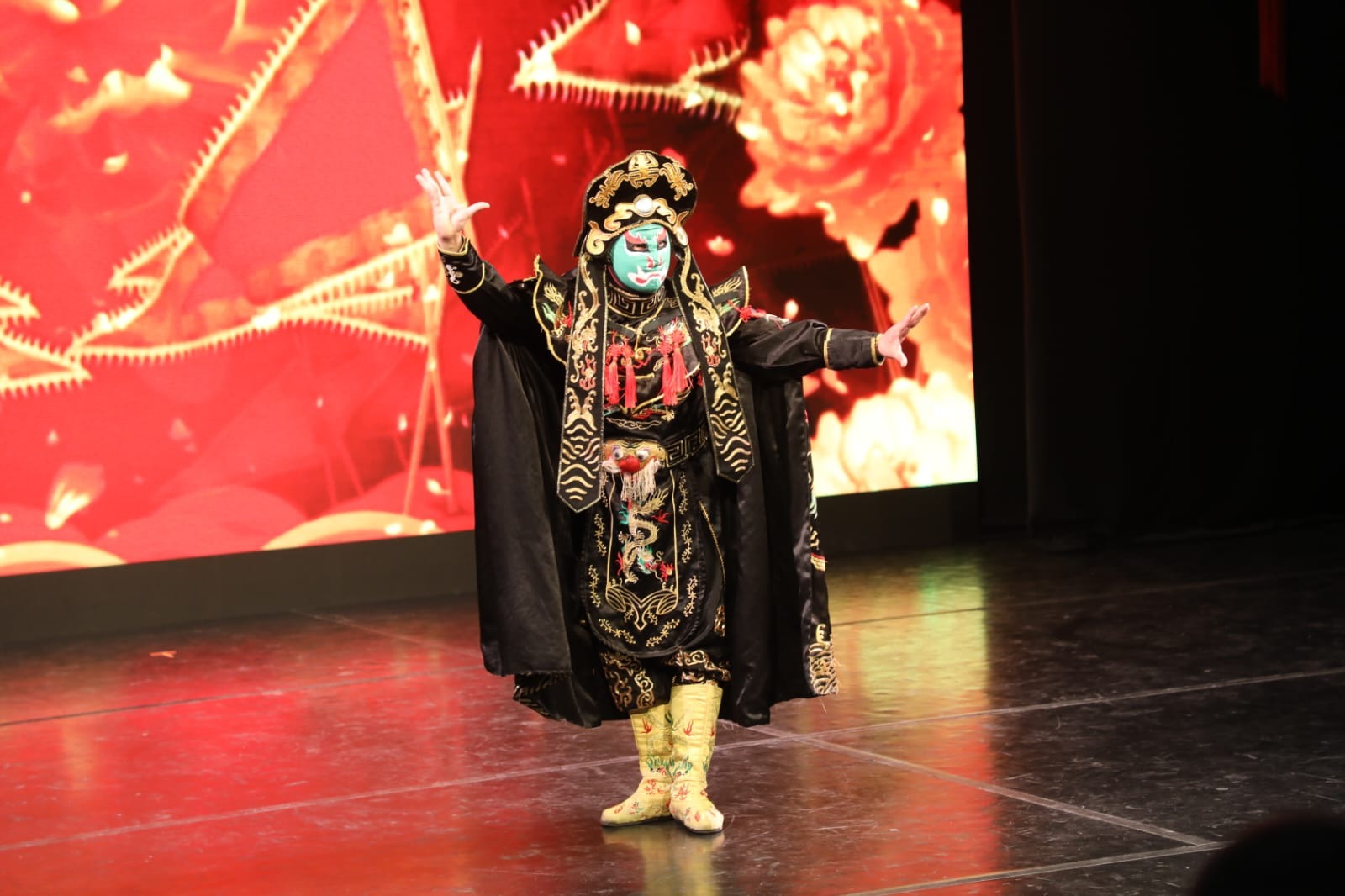  انطلاق فعاليات عيد الربيع الصيني 